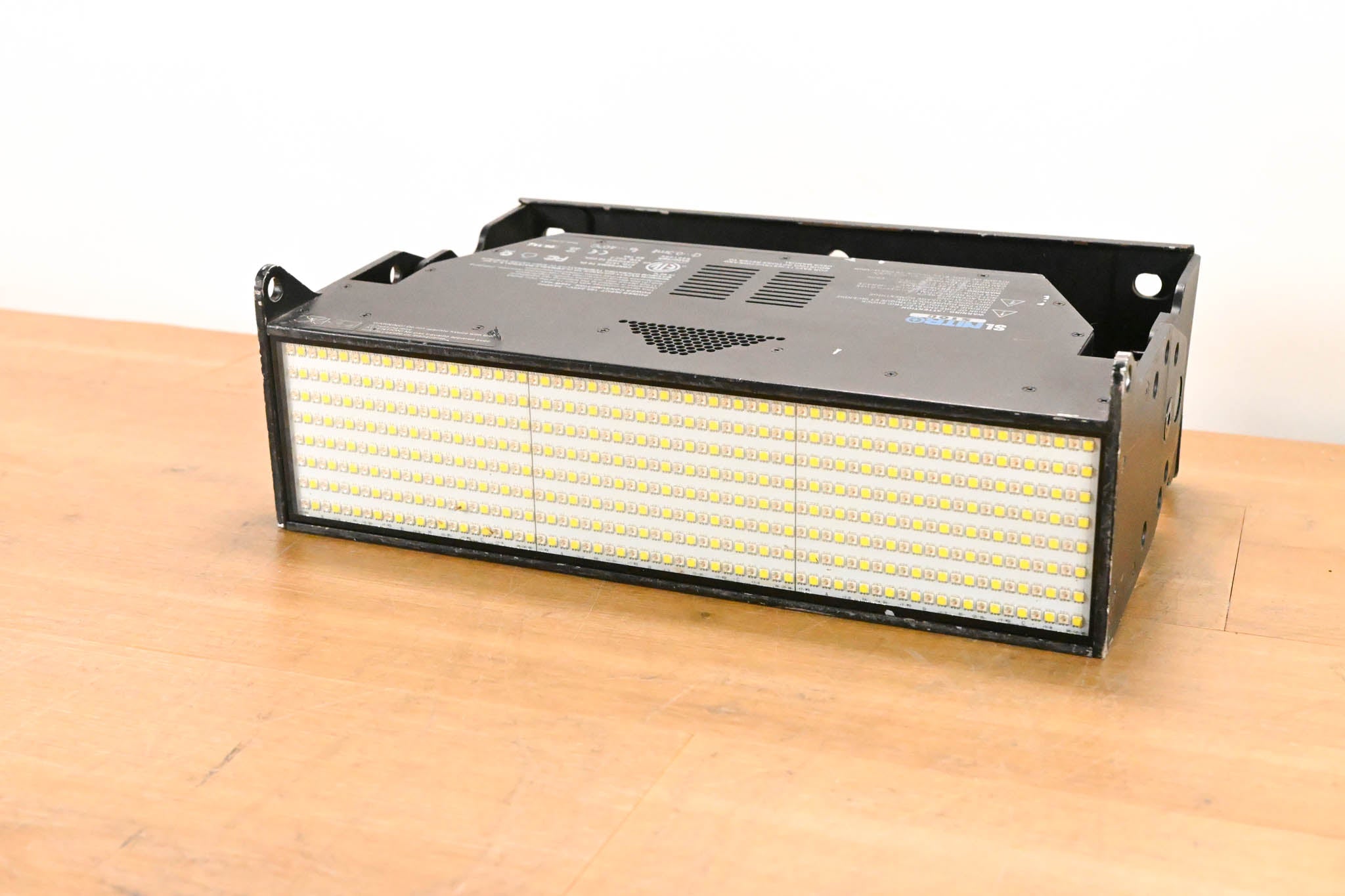 Philips Showline SL Nitro 510C RGBW LED Strobe Light