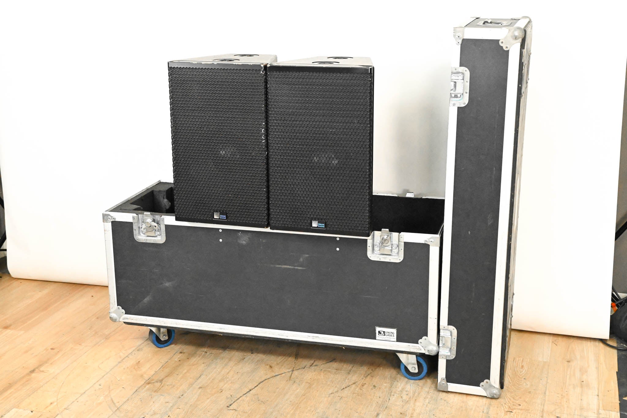 Meyer Sound UPA-1P Compact Wide Coverage Loudspeaker (PAIR)