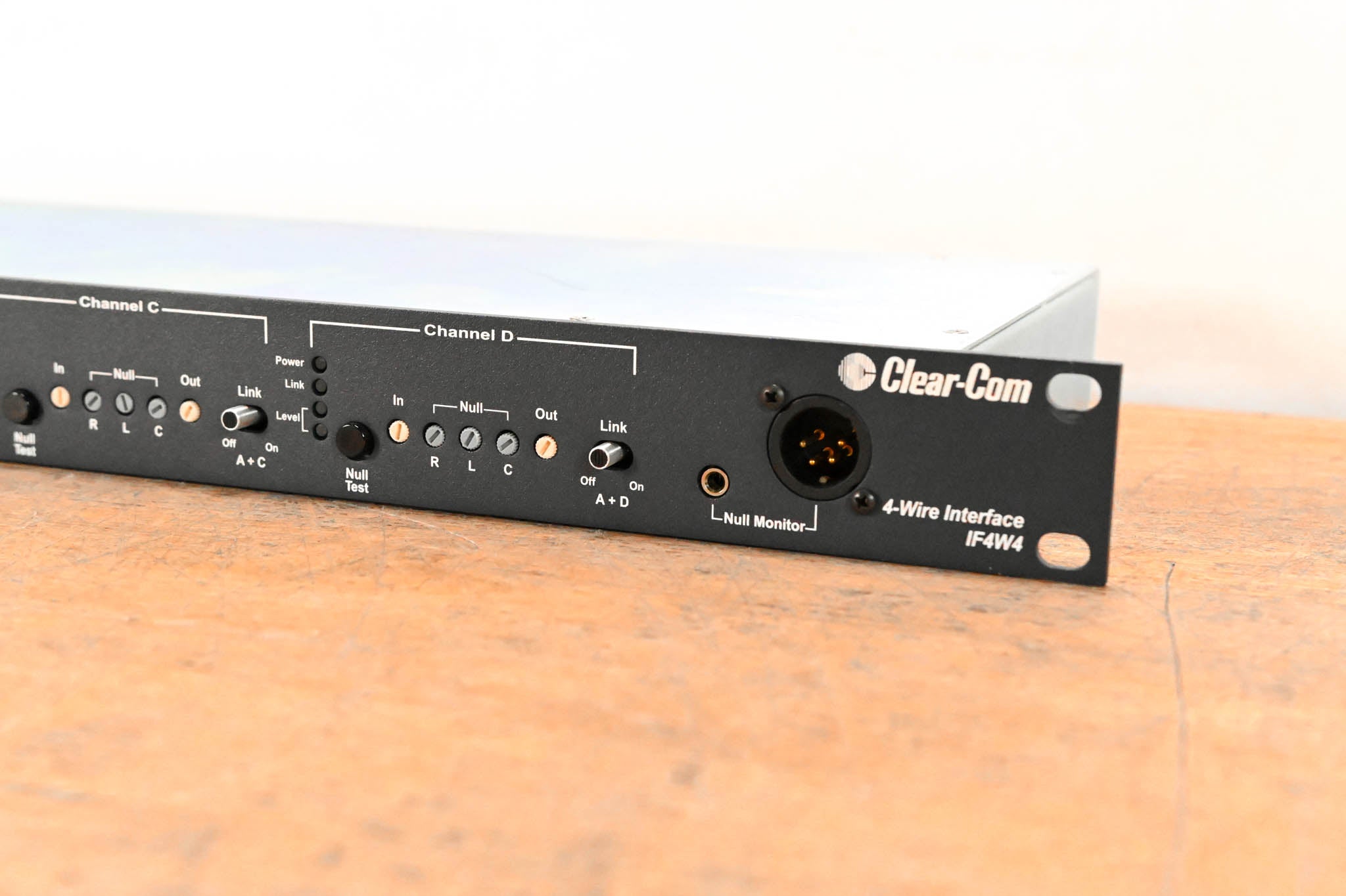 Clear-Com IF4W4 Encore 4-Channel 4-Wire to Partyline Interface