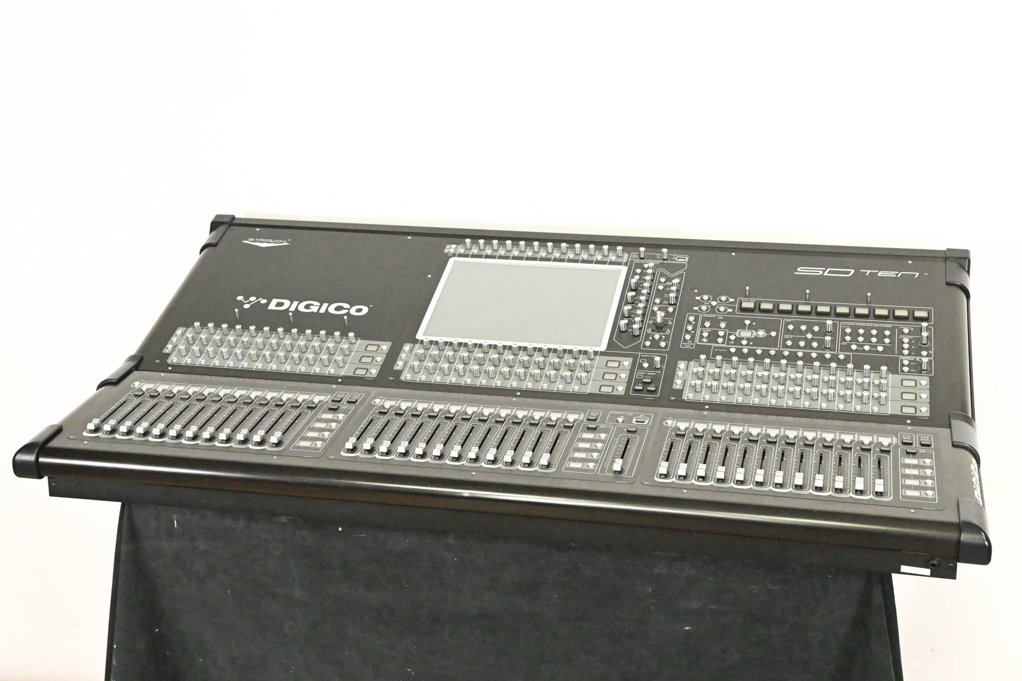 DiGiCo SD10 Digital Mixing Console with Waves Card and ST Optical
