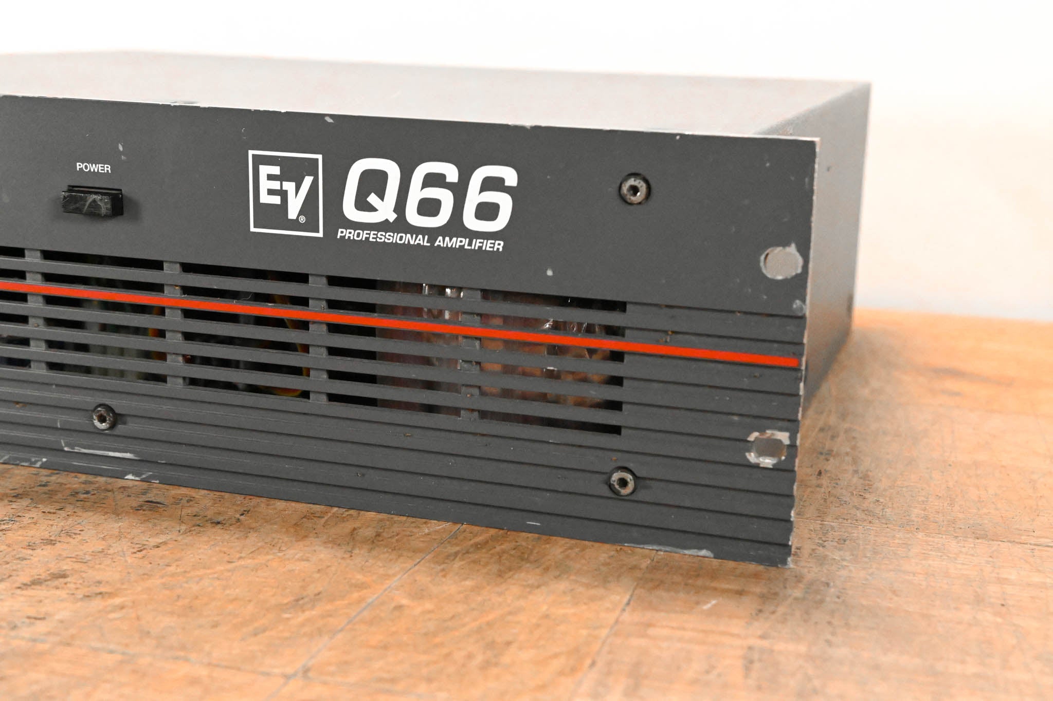 Electro-Voice (EV) Q66 2-Channel Power Amplifier
