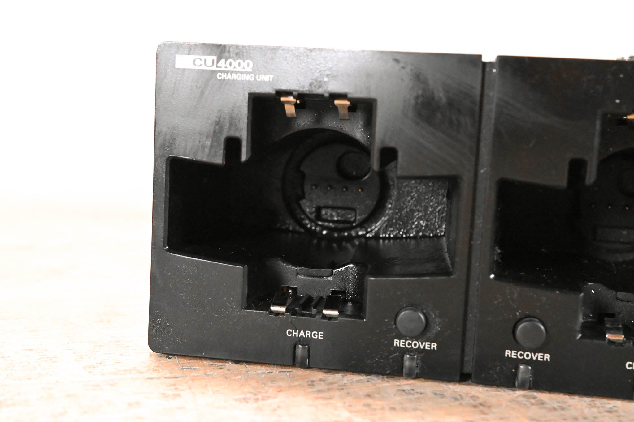 AKG CU4000 Charging Unit for HT4500 and PT4500 (NO POWER SUPPLY)