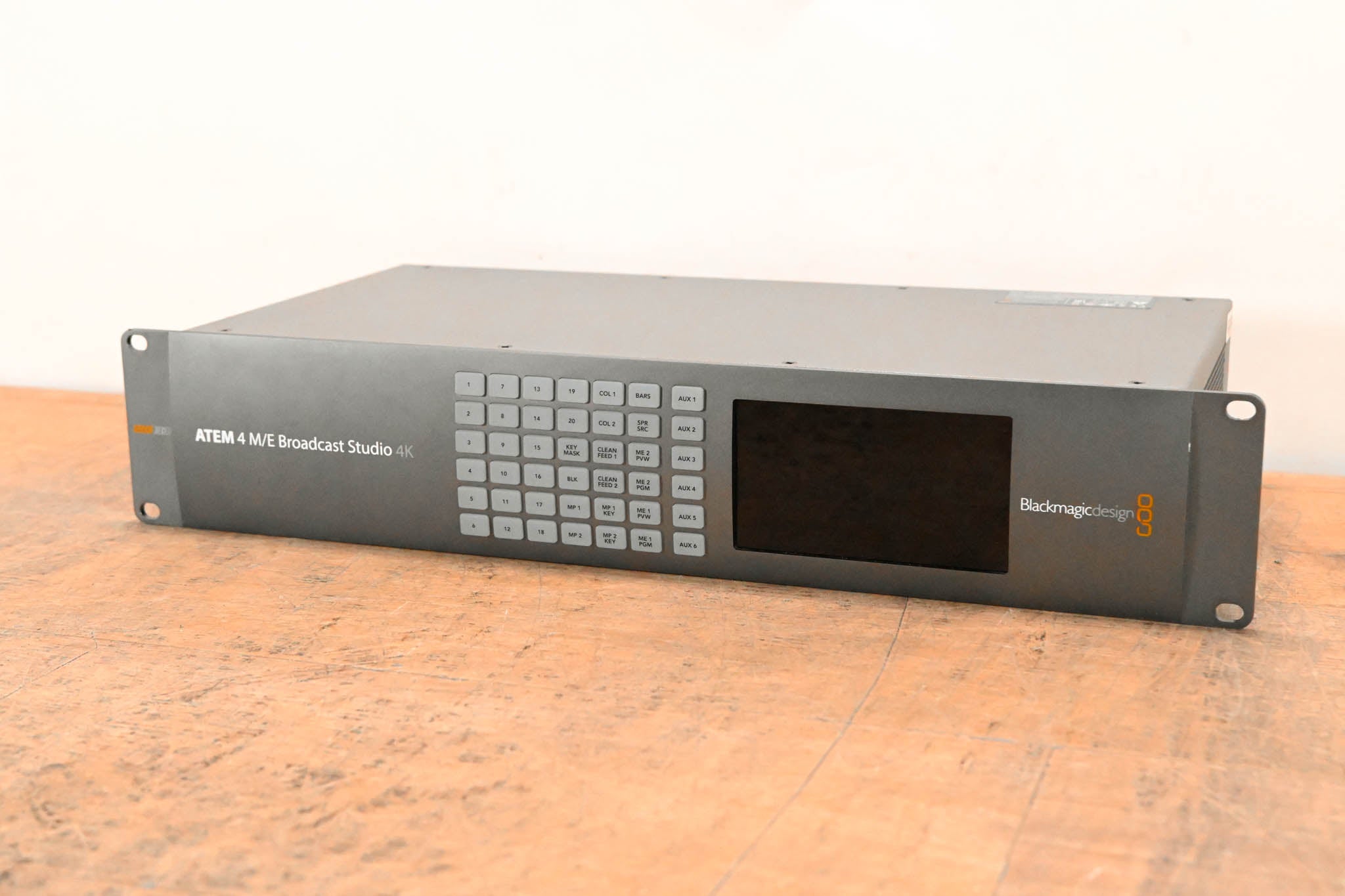 Blackmagic Design ATEM 4 M/E Broadcast Studio 4K