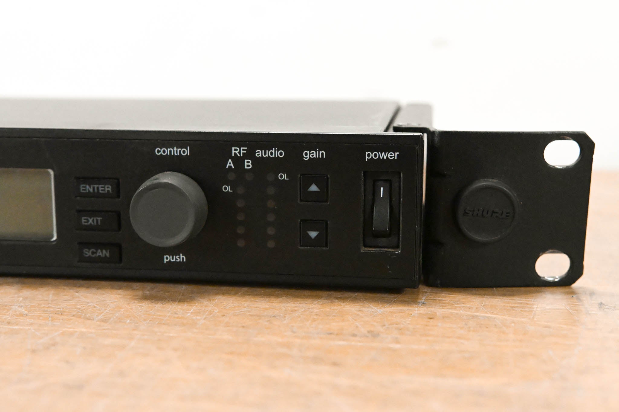 Shure ULXD4 Digital Wireless Receiver L50 Range: 632-696 MHz (NO PSU)