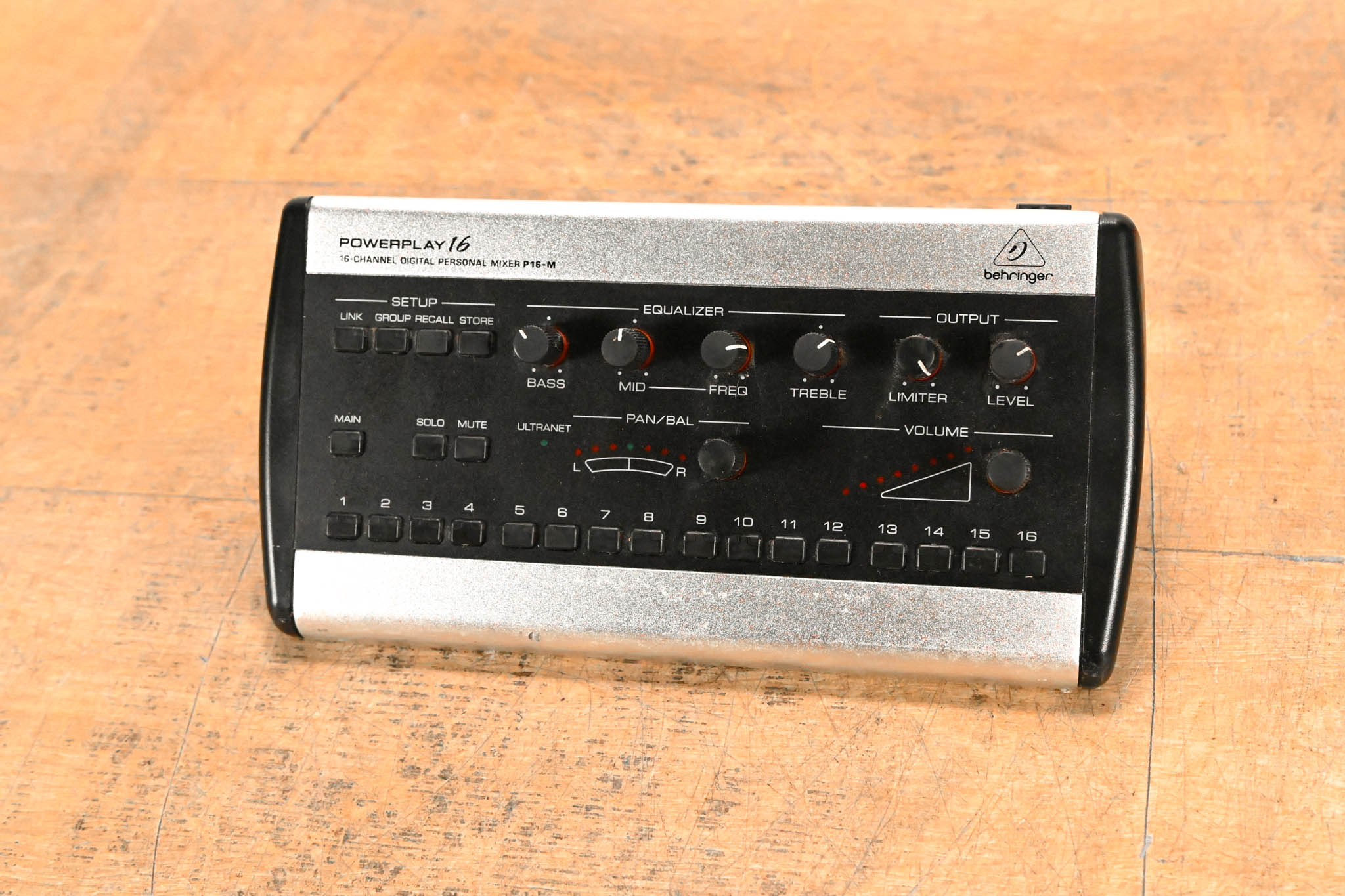 Behringer Powerplay P16-M 16-Channel Digital Personal Mixer