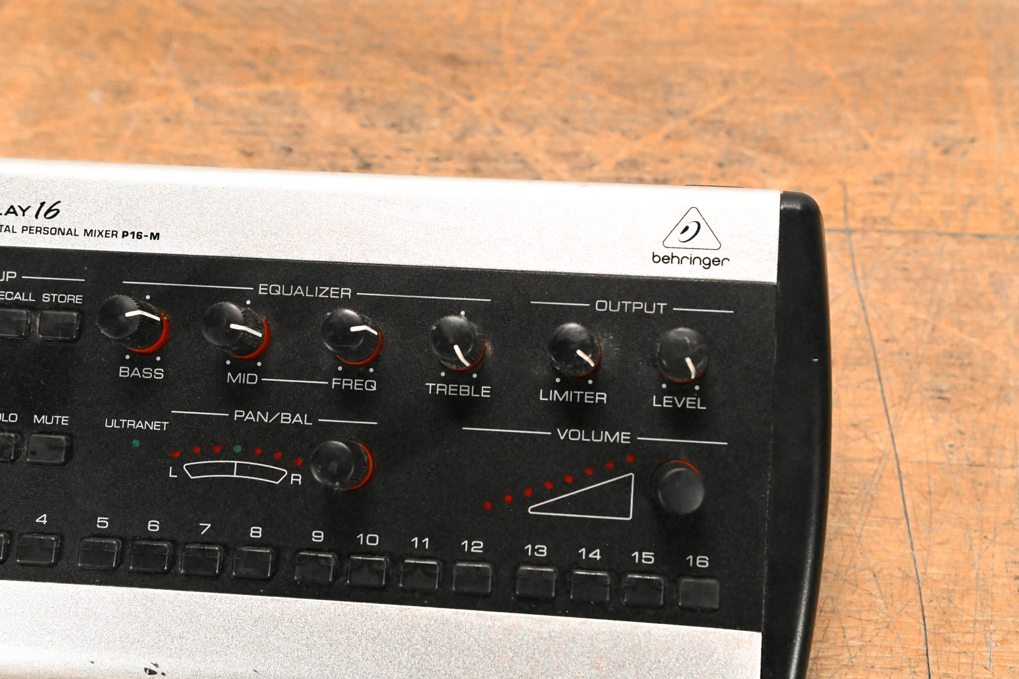 Behringer Powerplay P16-M 16-Channel Digital Personal Mixer