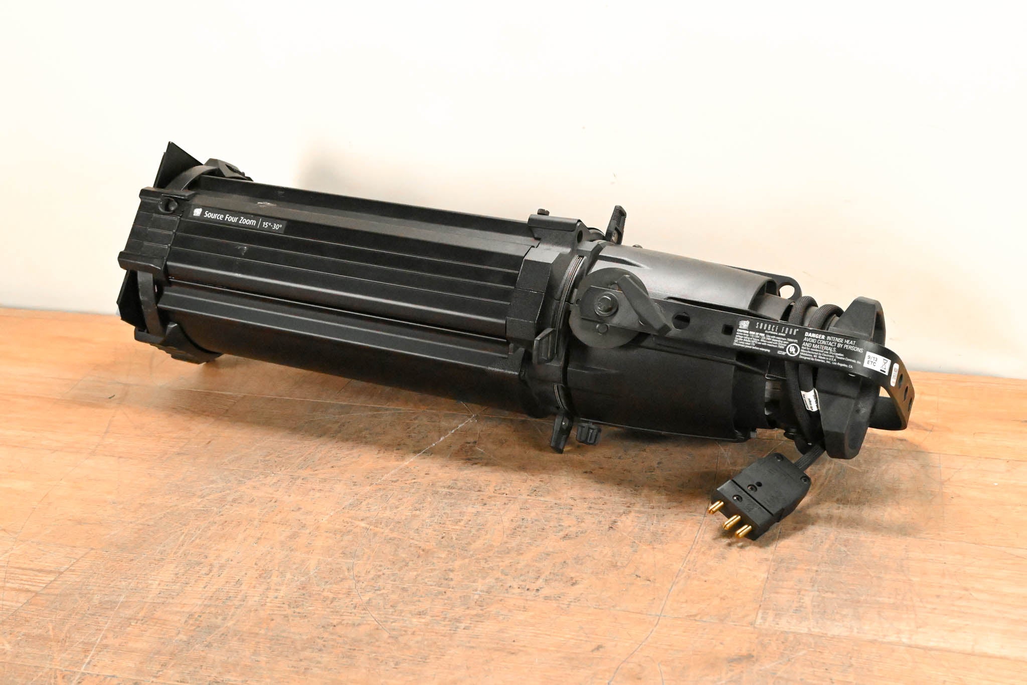 ETC Source Four Zoom 15-30 Degree 750 Ellipsoidal Light