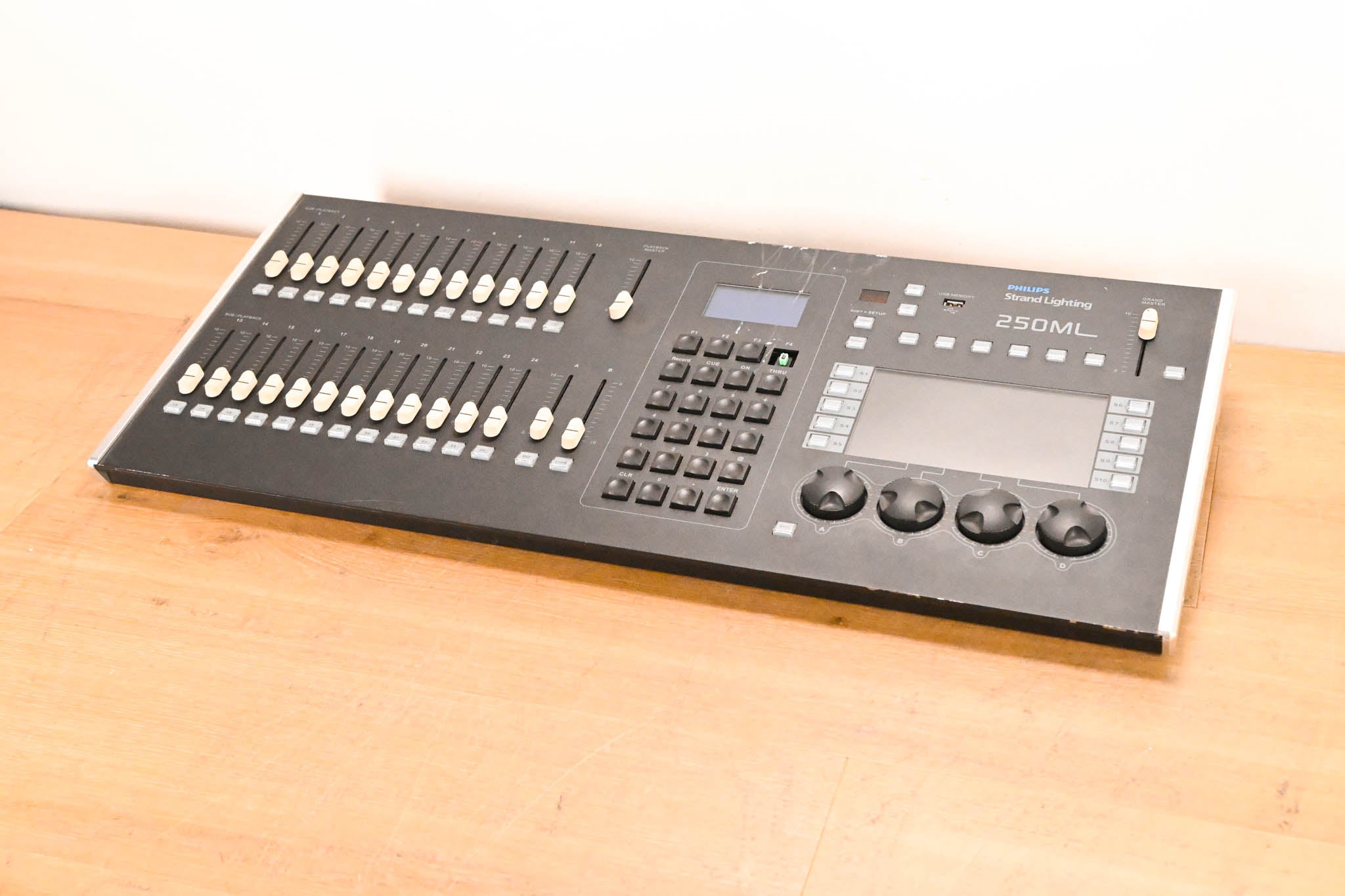 Philips Strand Lighting 250ML Lighting Control Console (NO POWER SUPPLY)