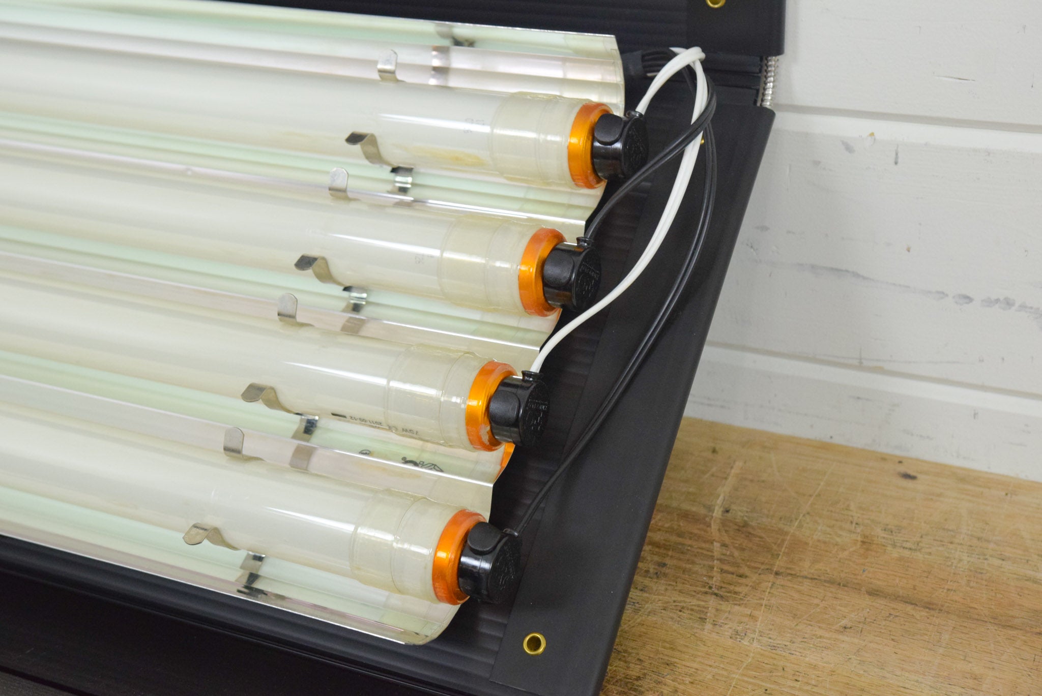 Kino Flo FIX-4804 4-Bank Light