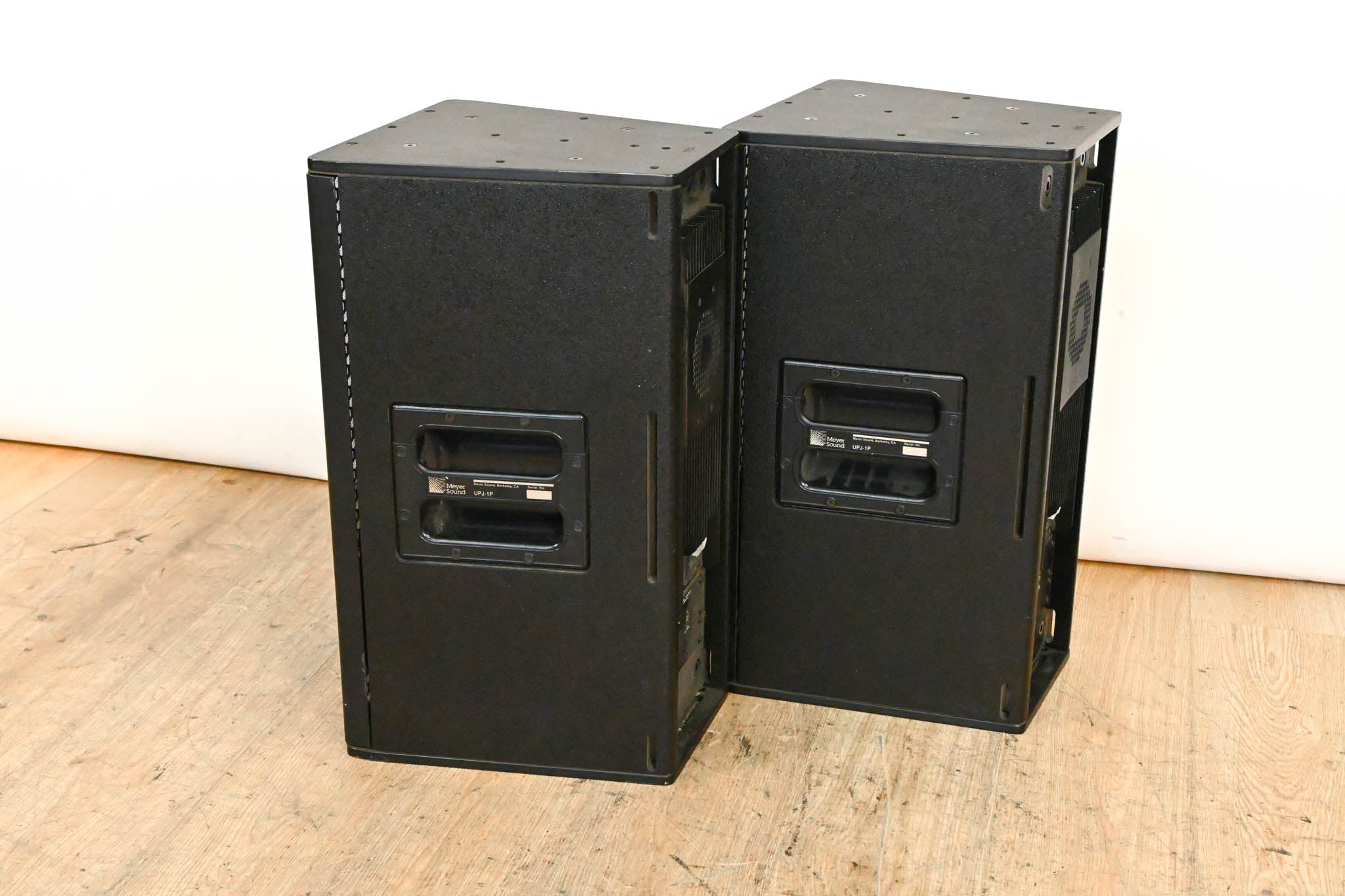 Meyer Sound UPJ-1P Compact VariO Loudspeaker (PAIR)