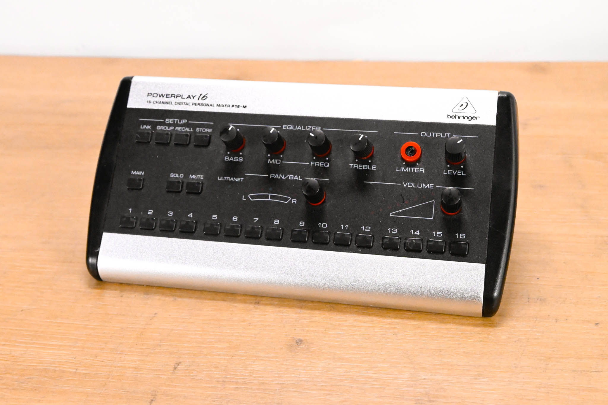 Behringer Powerplay P16-M 16-Channel Digital Personal Mixer