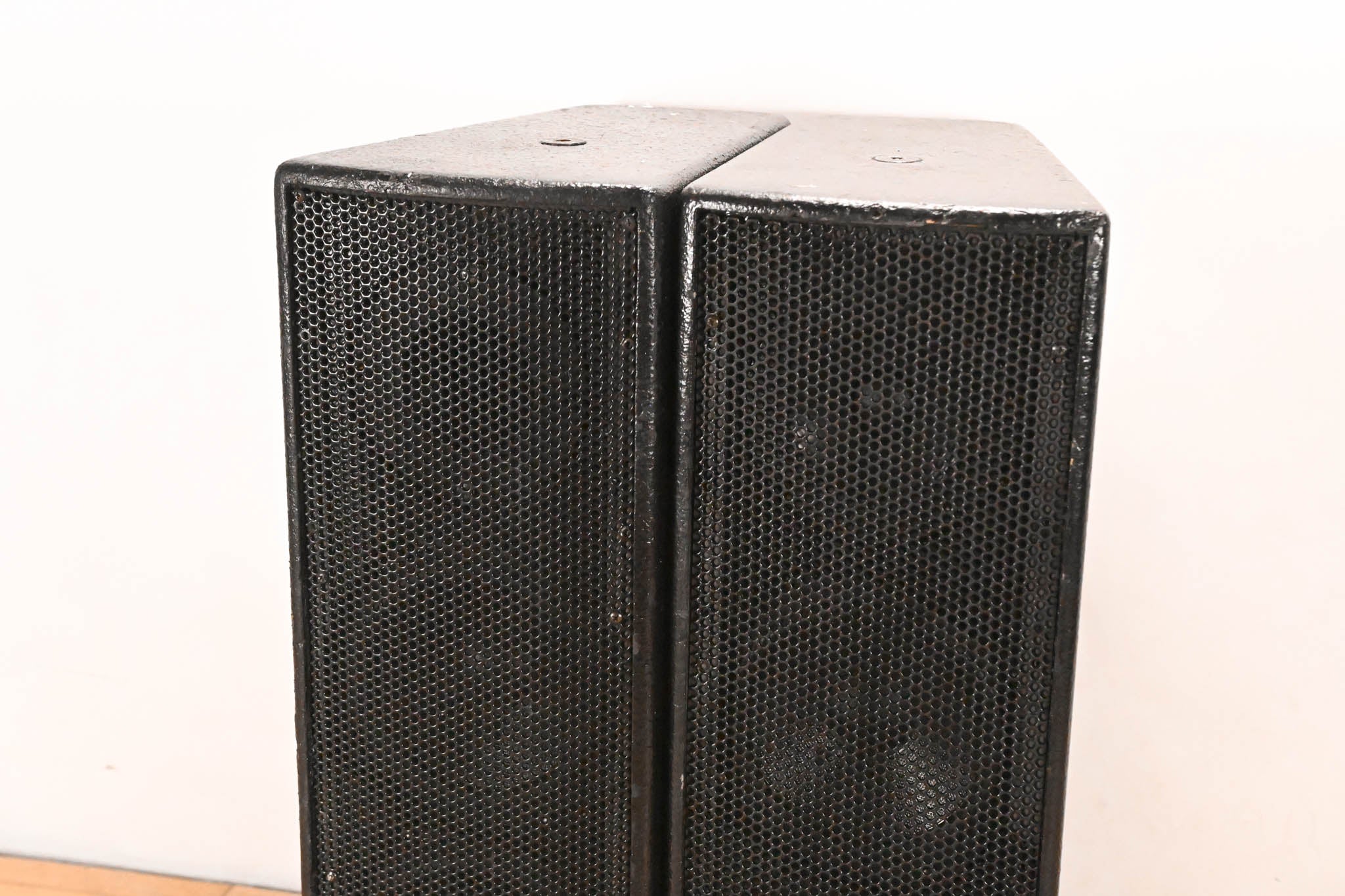 EAW JF50s Compact 2-Way Full Range Passive Loudspeaker (PAIR)