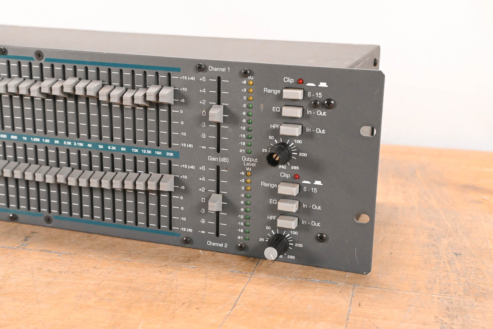 Ashly GQX-3102 2-Channel 31-Band Graphic Equalizer