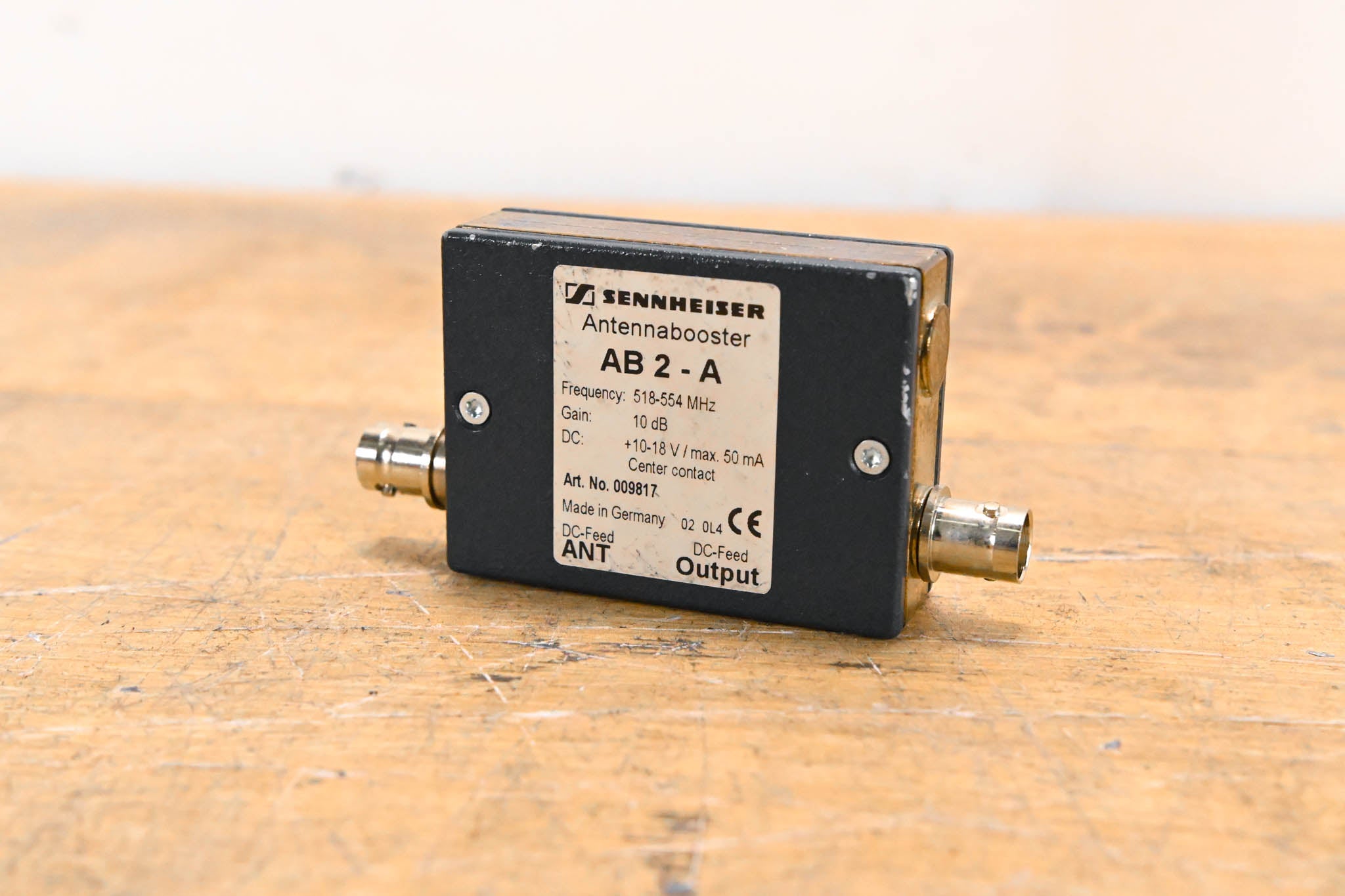 Sennheiser AB2-A Antenna Booster - A Range: 518-554 MHz