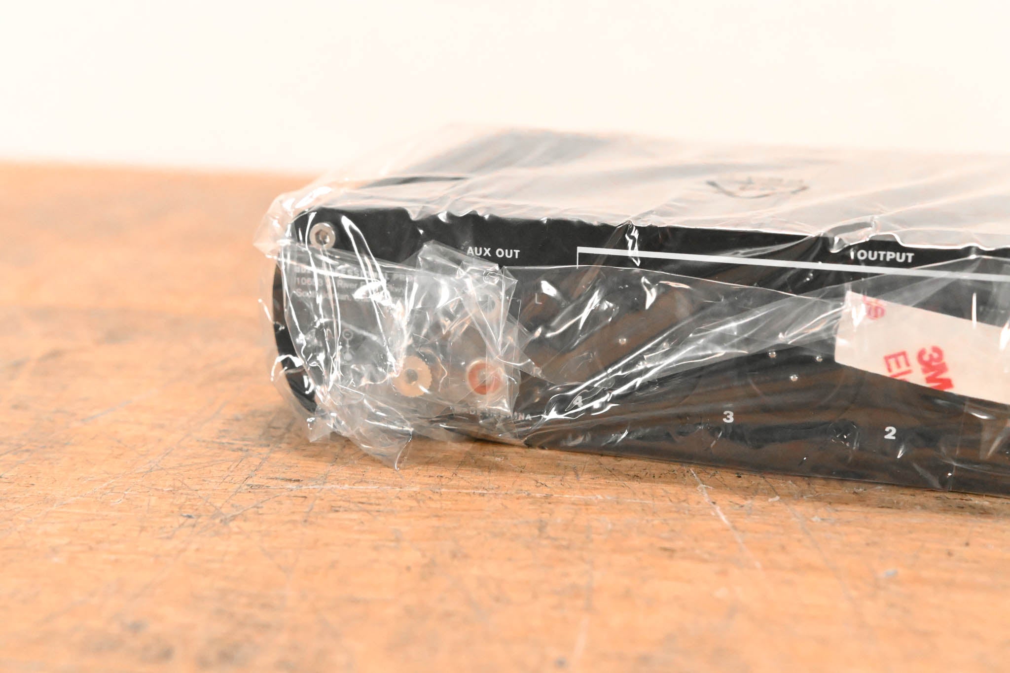 dbx Di4 4-channel Active Direct Box with Line Mixer