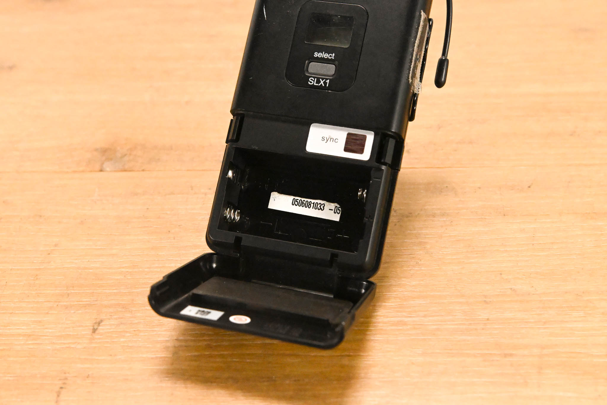 Shure SLX14 Bodypack Wireless System - J3 Band (NO POWER SUPPLY)
