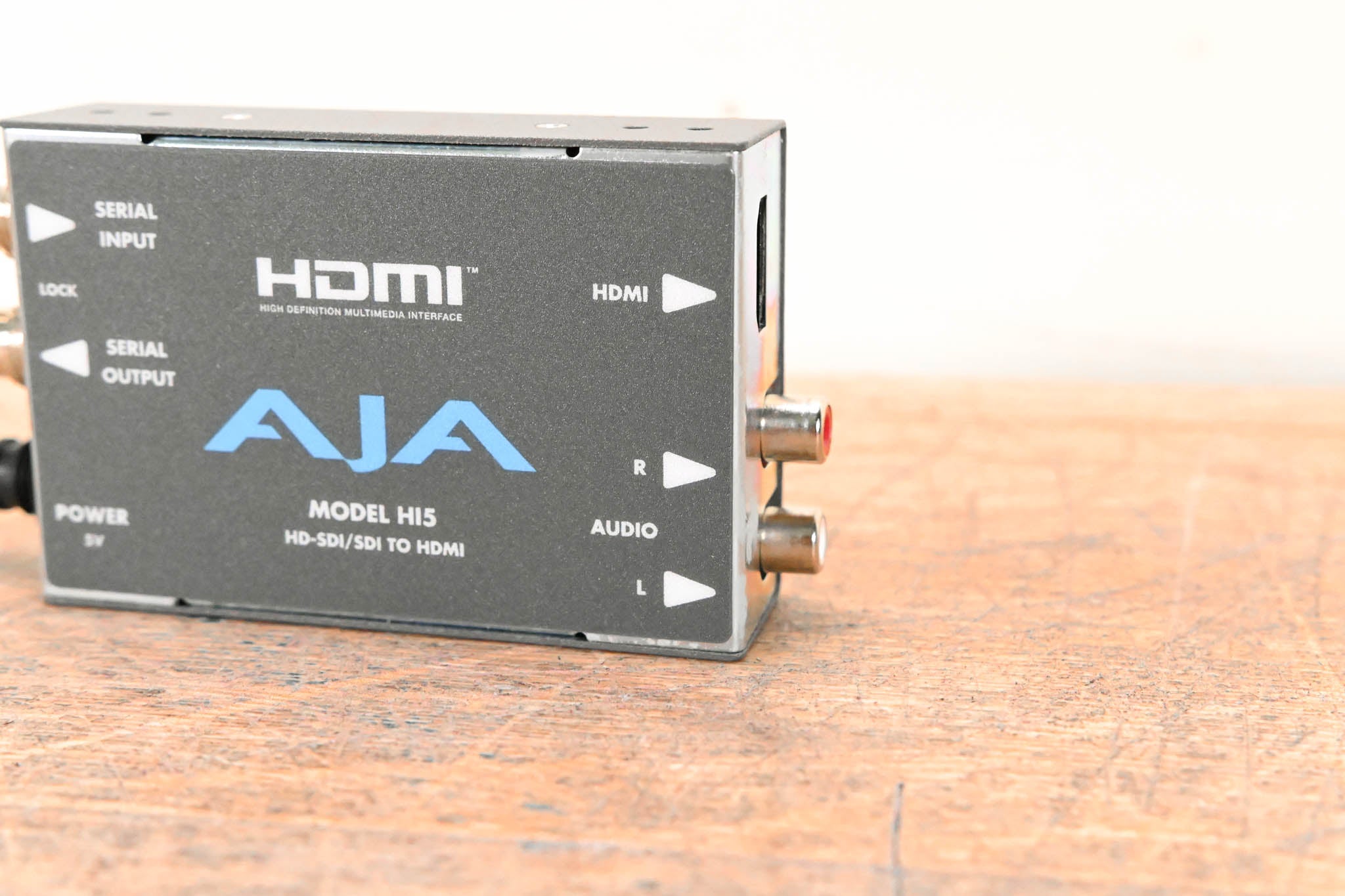 AJA HI5 HD/SD-SDI to HDMI Video and Audio Converter