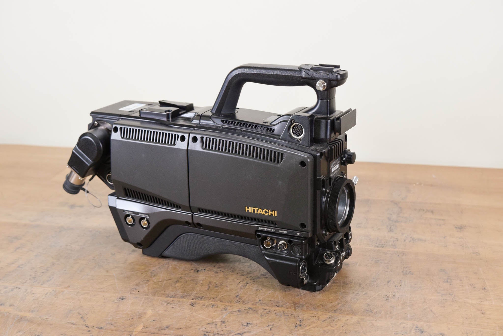 Hitachi Z-HD5000 HDTV Camera with CA-HF1000 Camera Adaptor