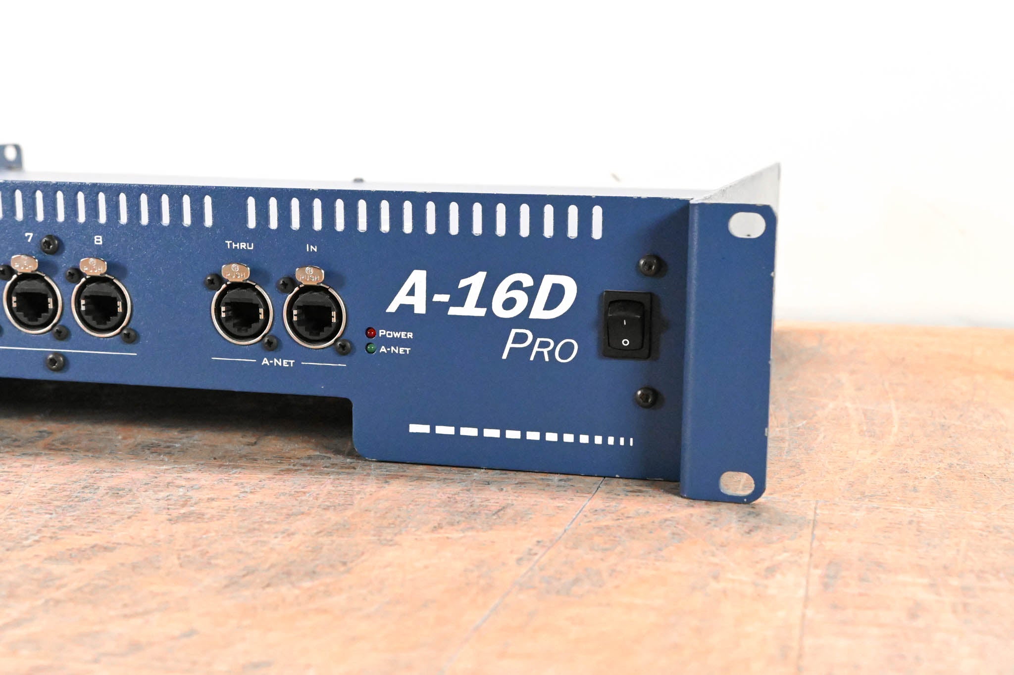 Aviom A-16D Pro A-Net Distributor