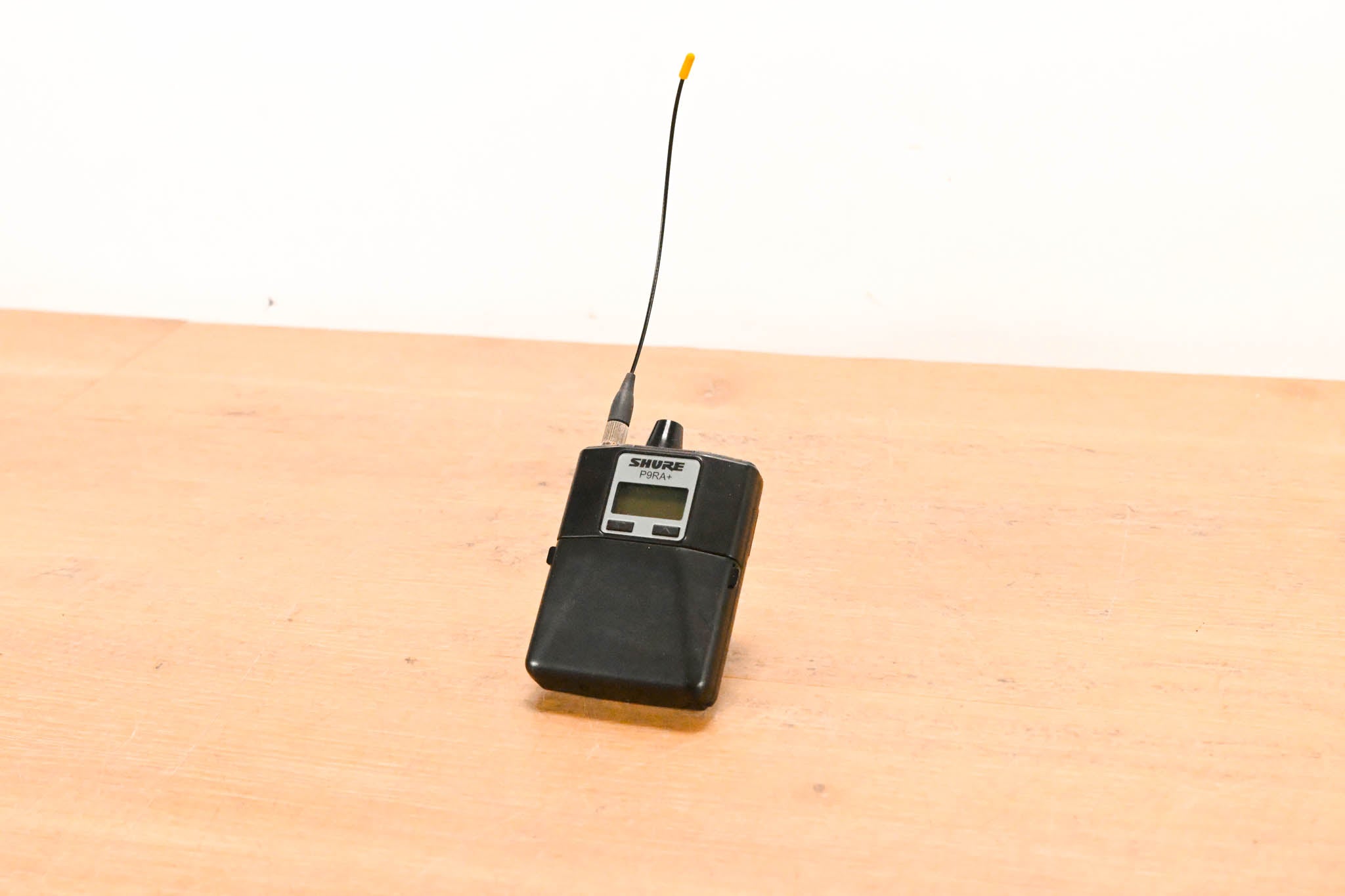 Shure P9RA+ G6 Wireless Bodypack Receiver - G6 Band: 470-506 MHz