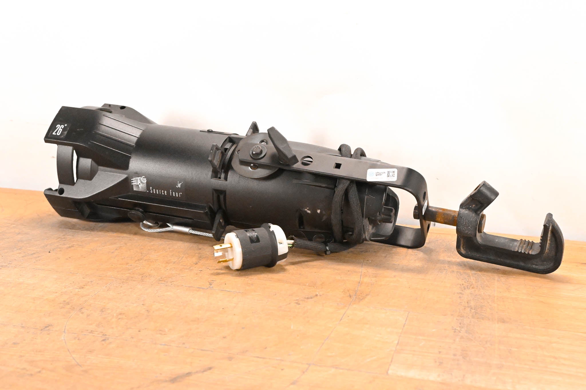 ETC Source Four Jr 26 Degree 575 Ellipsoidal Light