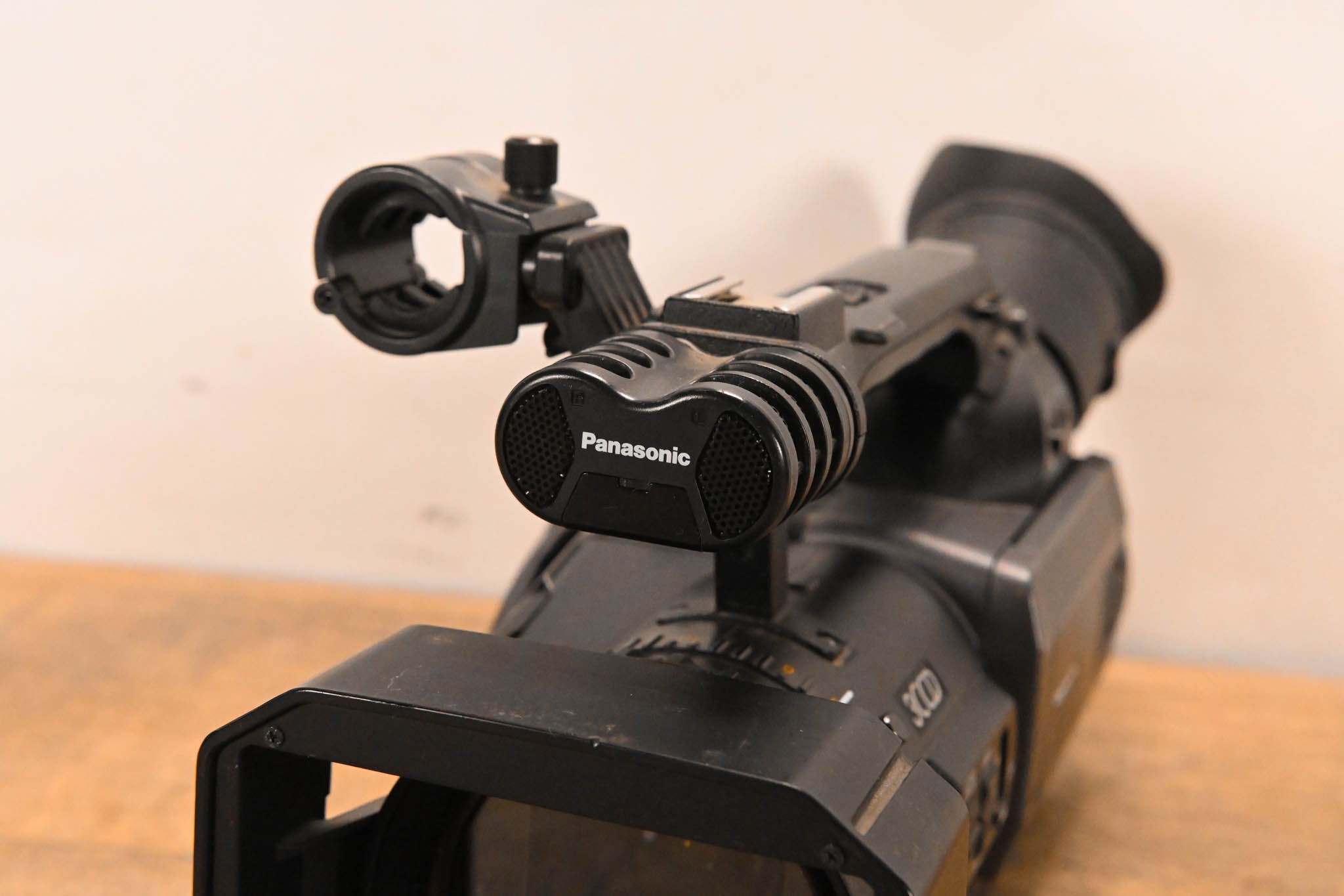 Panasonic AG-DVX100B 3-CCD Mini-DV Cinema Video Camcorder