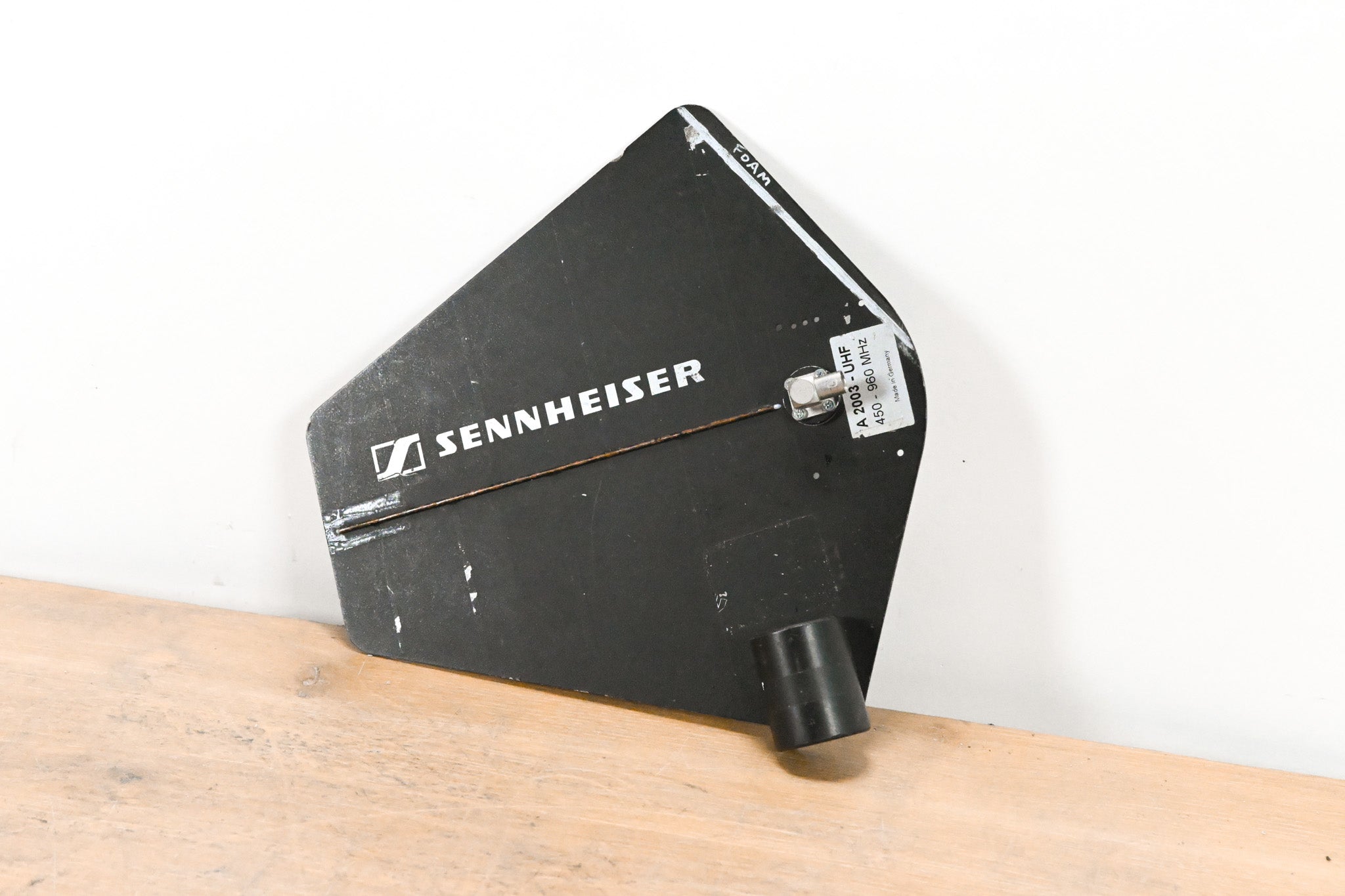 Sennheiser A-2003-UHF Passive Directional Antenna - 450-960 MHz