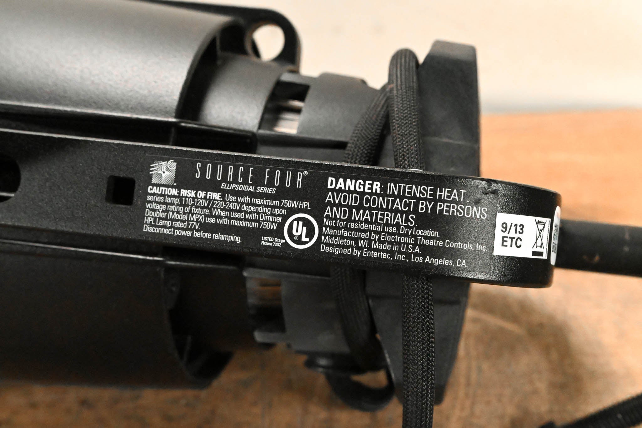 ETC Source Four Zoom 25-50 Degree 750 Ellipsoidal Light