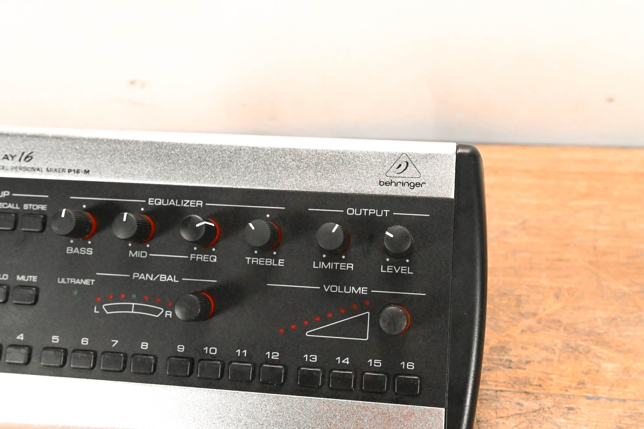 Behringer Powerplay P16-M 16-Channel Digital Personal Mixer