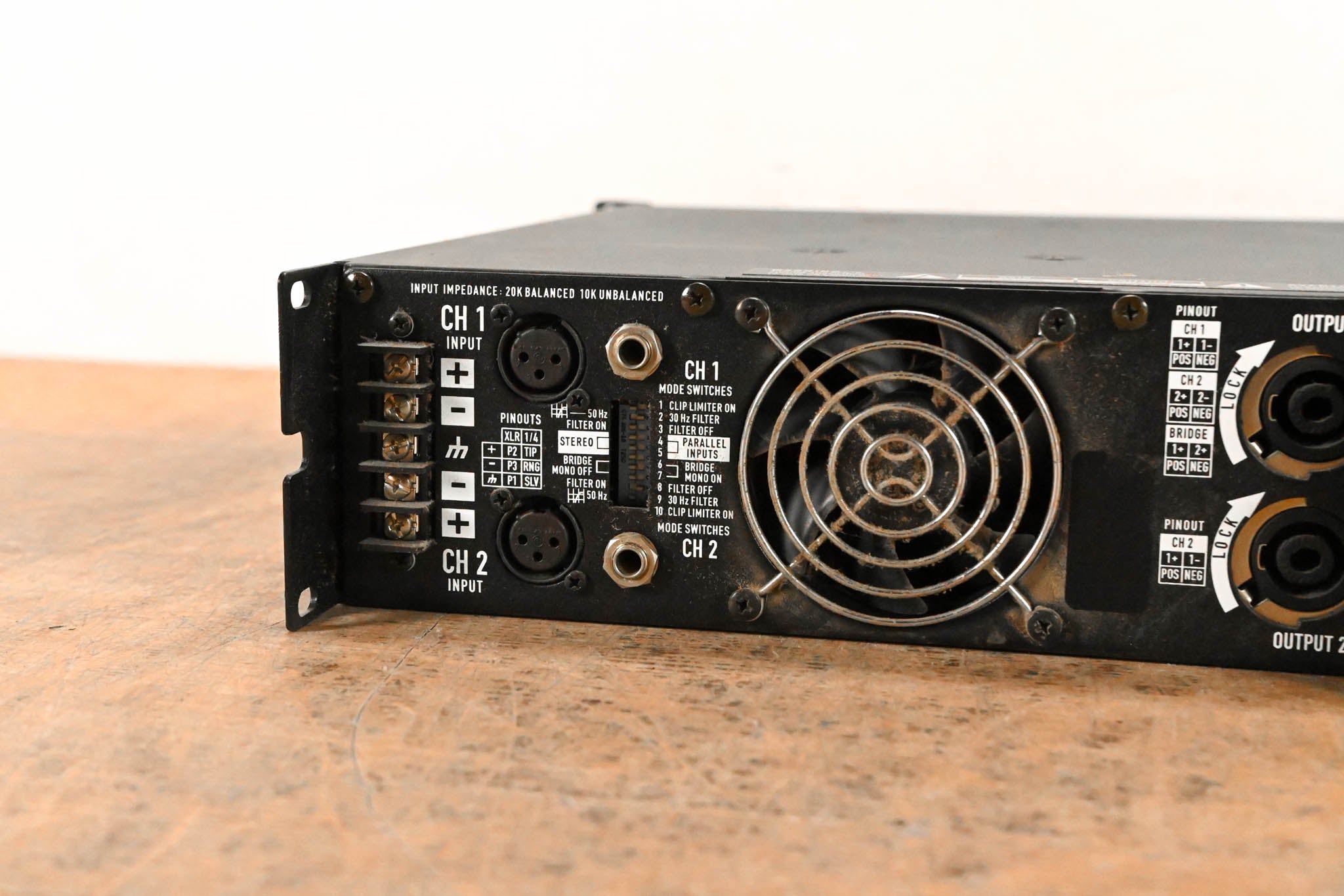 QSC RMX1850HD 2-Channel Power Amplifier