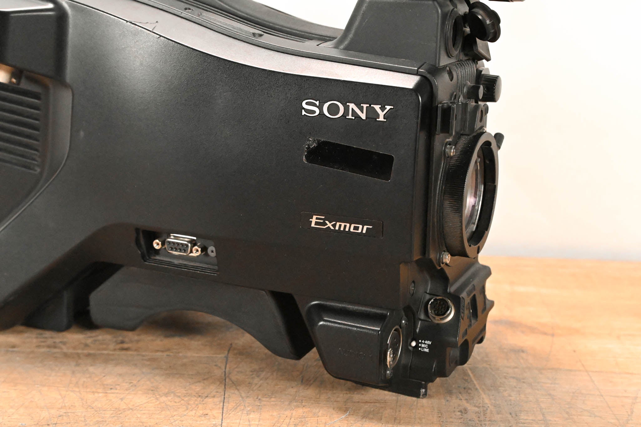 Sony HXC-D70 HD/SD Studio Camera