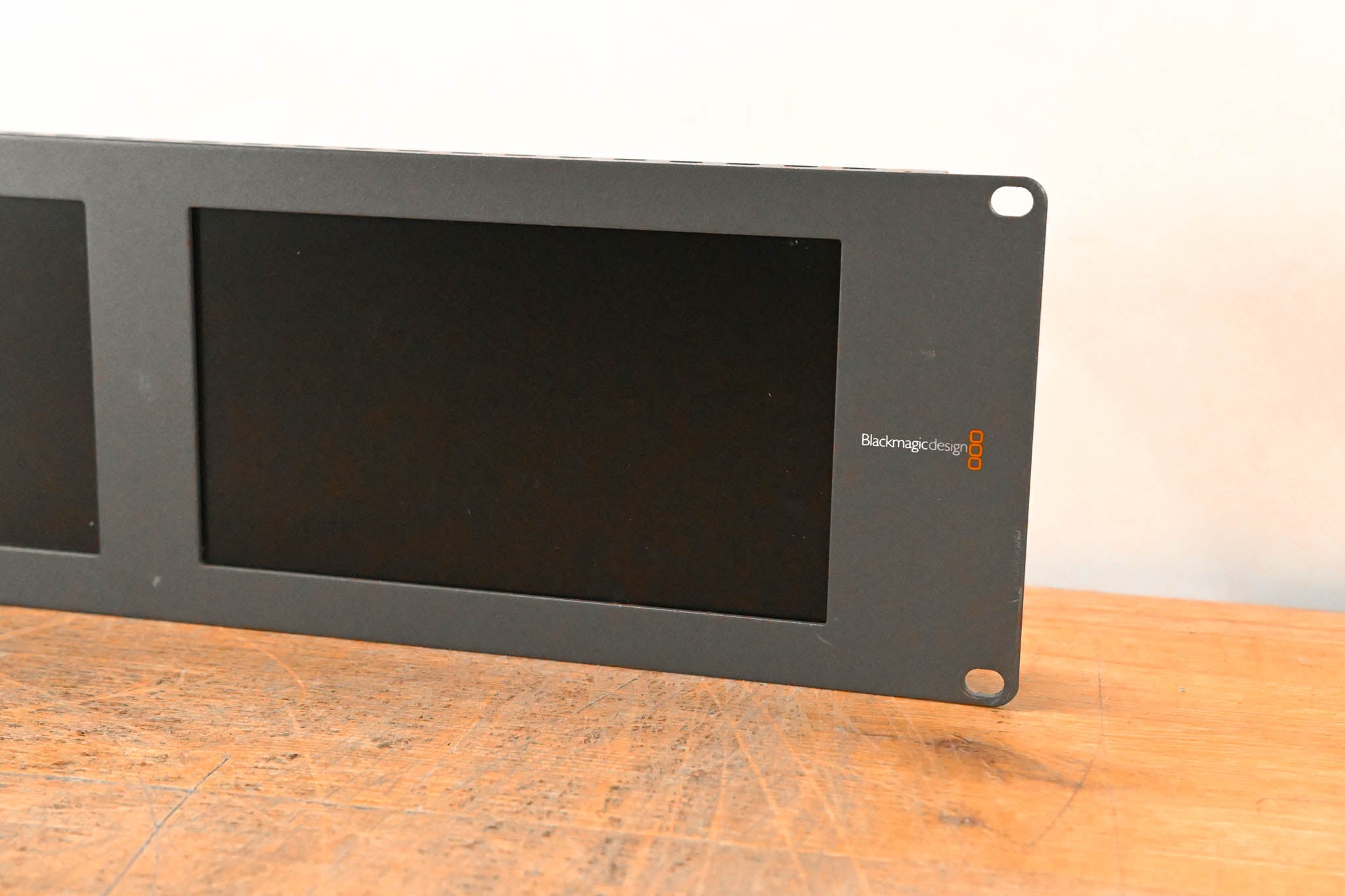 Blackmagic Design Smartview Duo Dual 8" LCD Monitors (NO POWER SUPPLY)