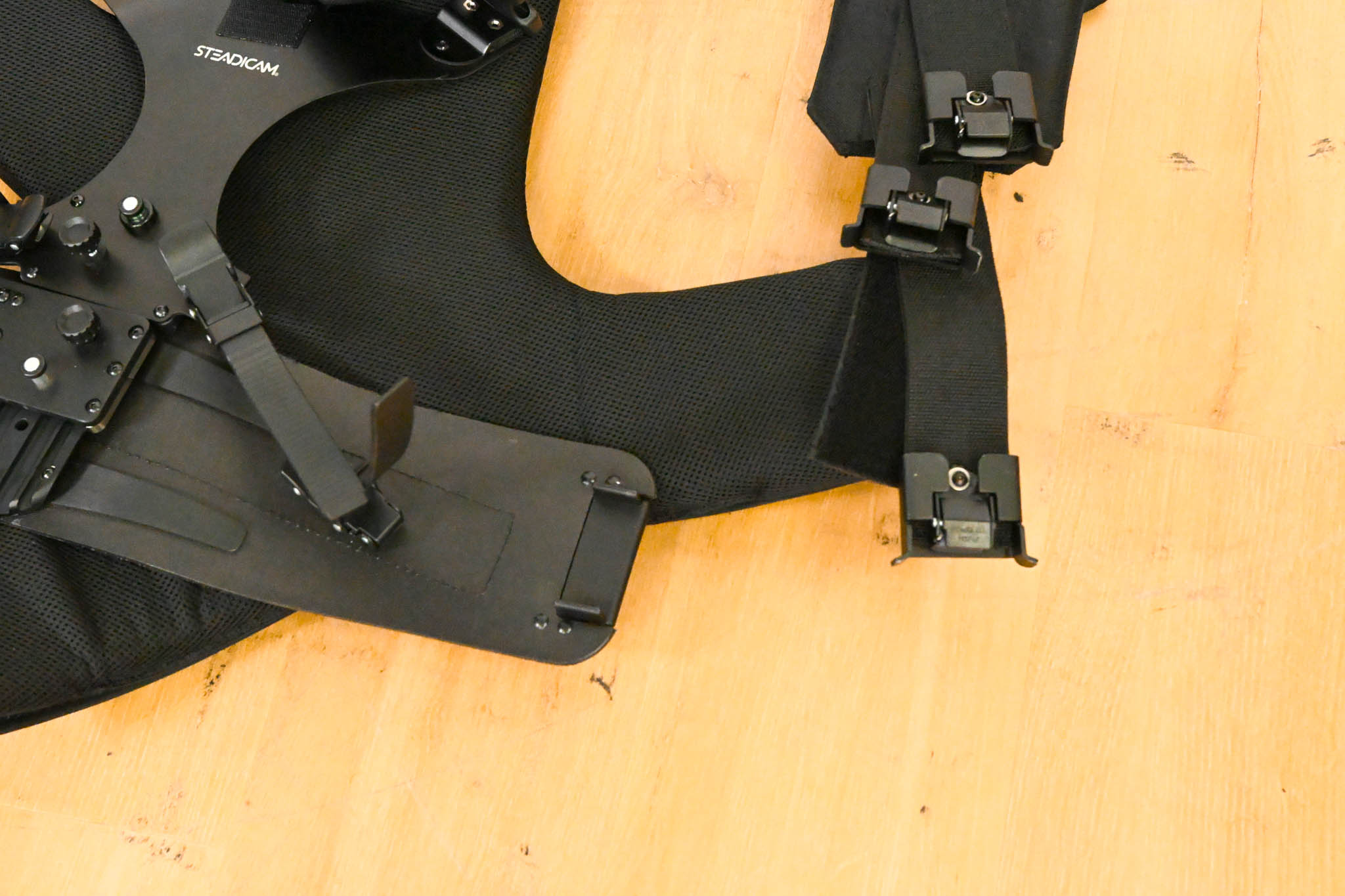 Steadicam Zephyr HD Camera Stabilizer System w/Arm, Vest, Monitor & Case