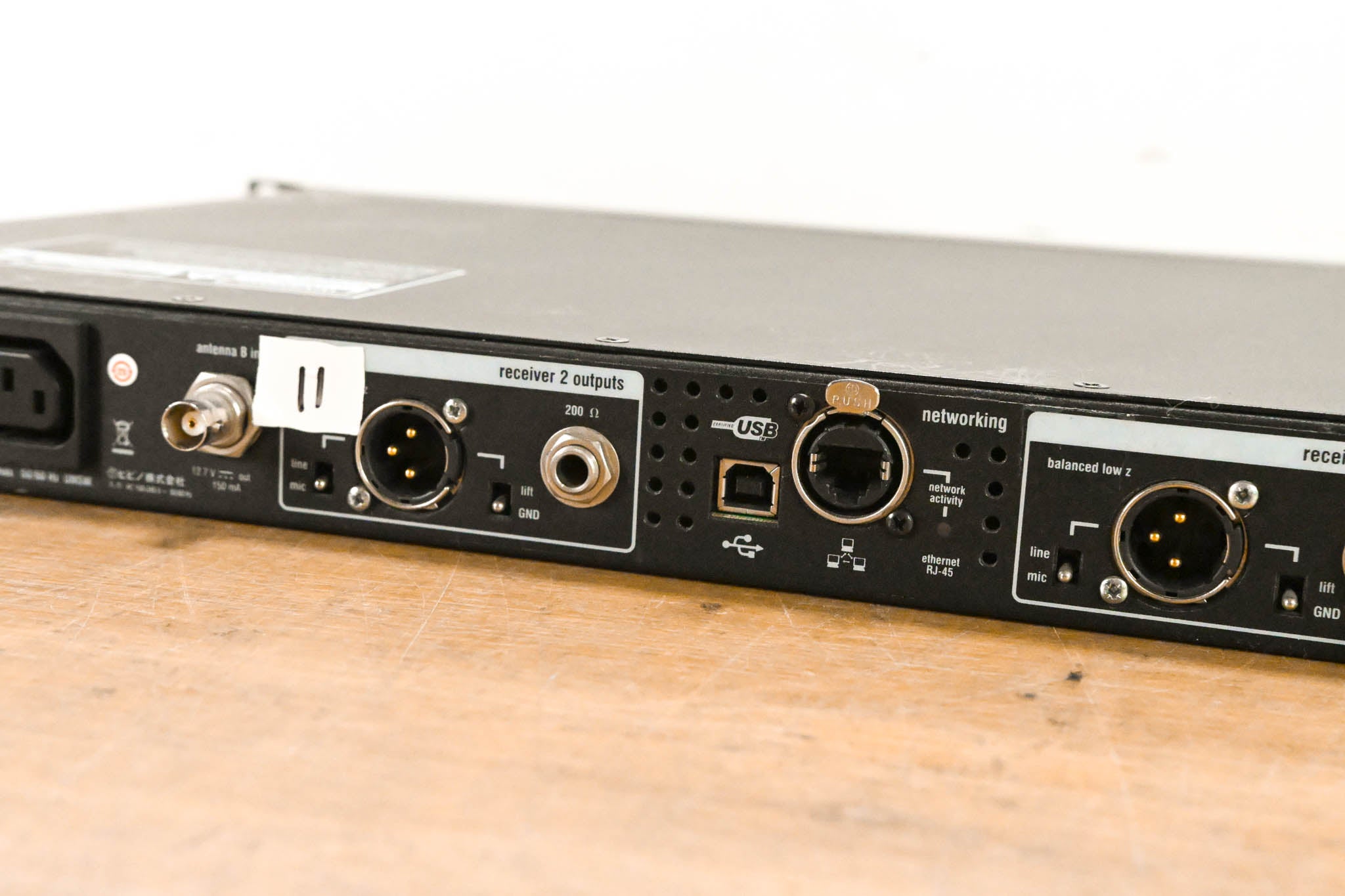 Shure UR4D Wireless Receiver w/ two UR2/SM58 Handheld Mics - L3 Band
