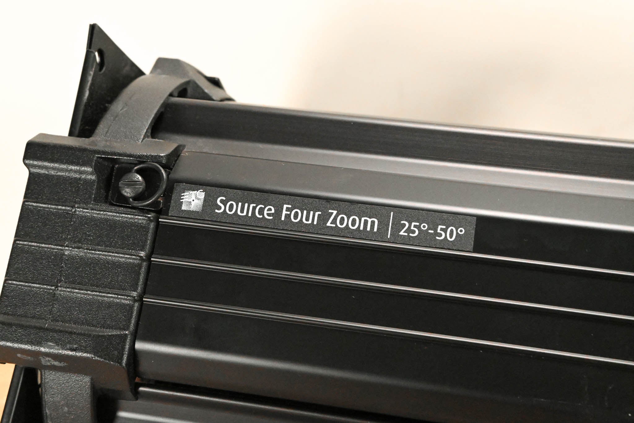 ETC Source Four Zoom 25-50 Degree 750 Ellipsoidal Light
