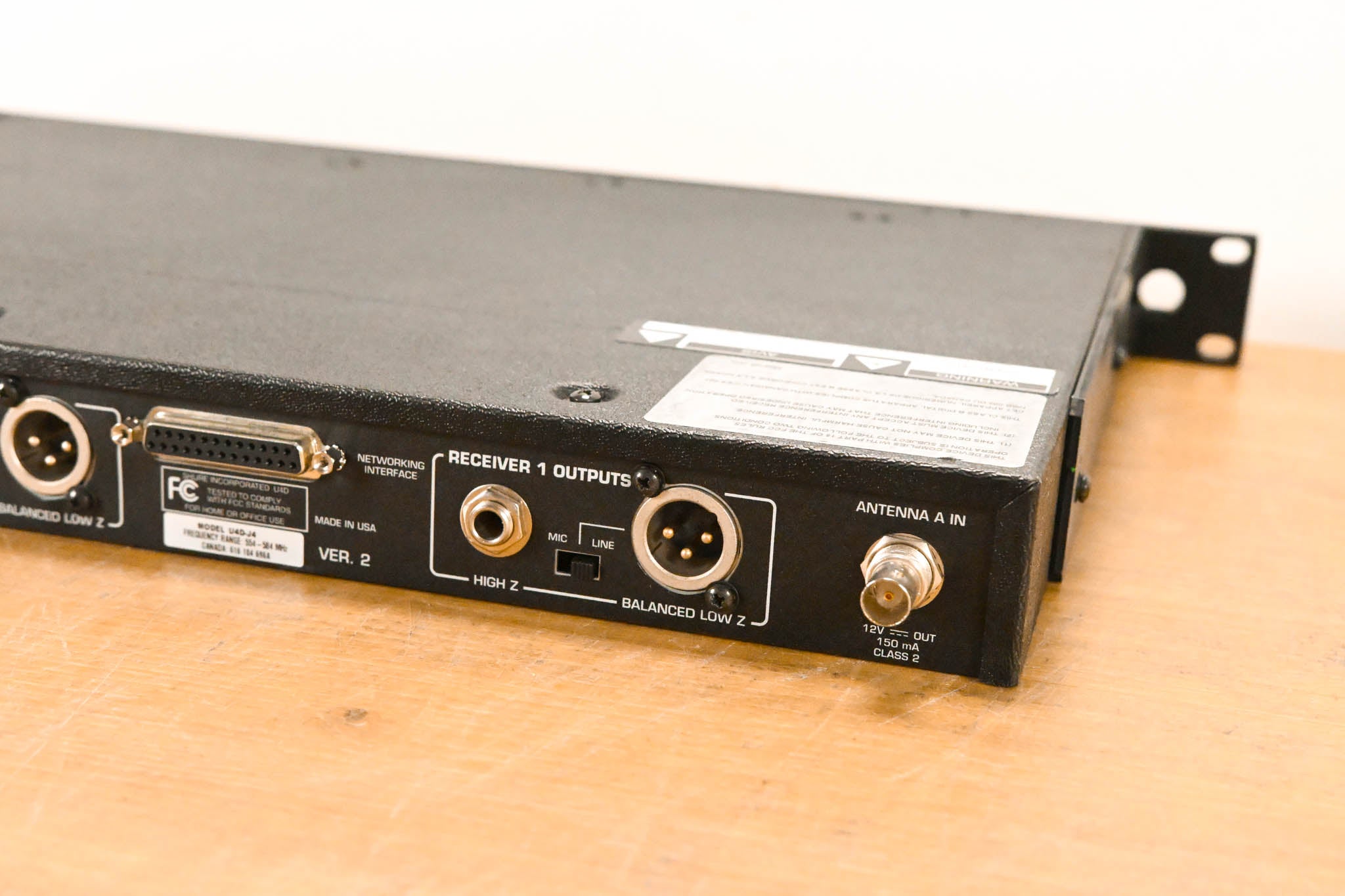 Shure U4D-J4 Wireless Receiver w/ two U2/BETA87A Handheld Mics - J4 Band