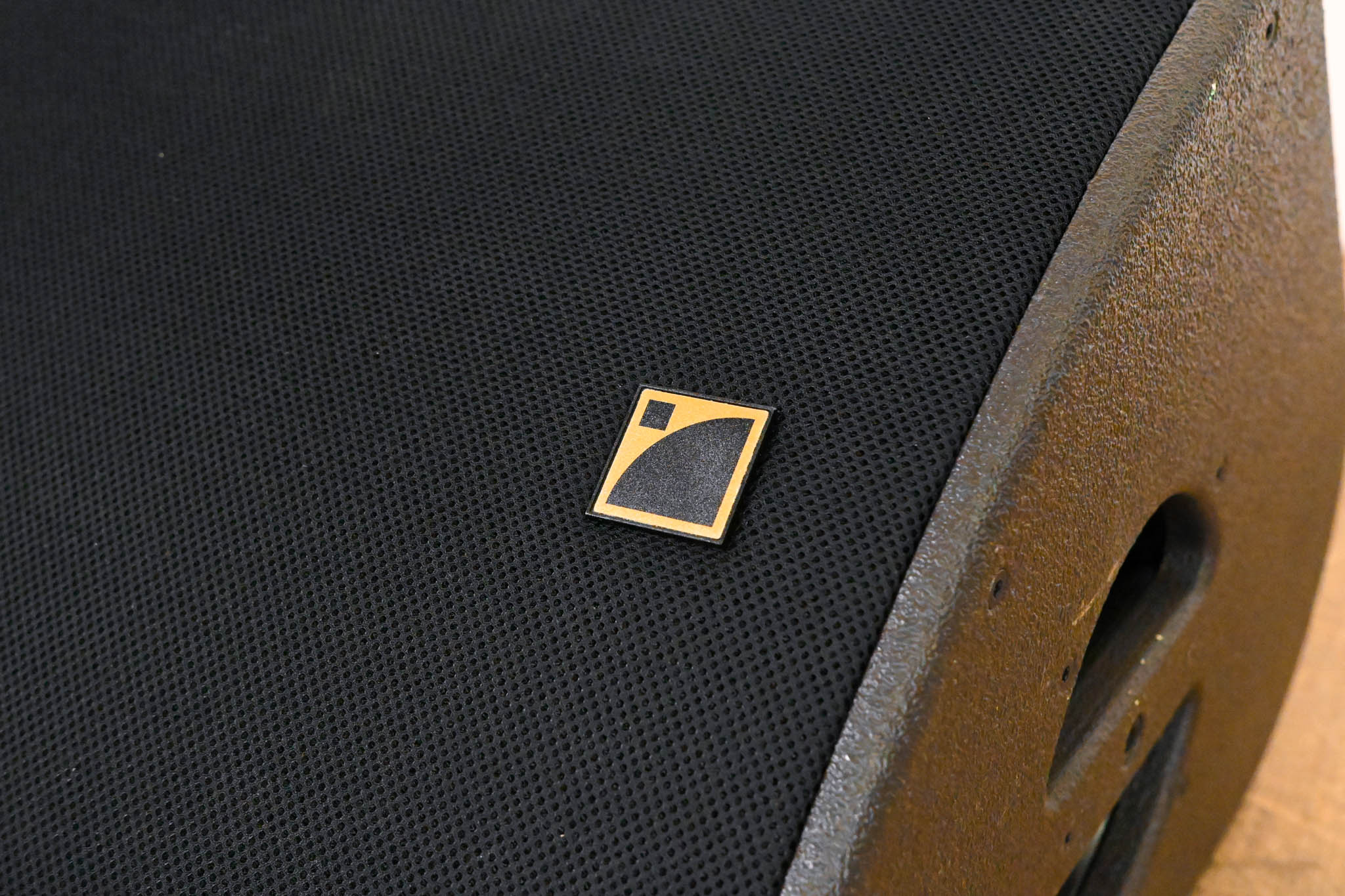 L-Acoustics X12 12″ Two-Way Passive Coaxial Loudspeaker