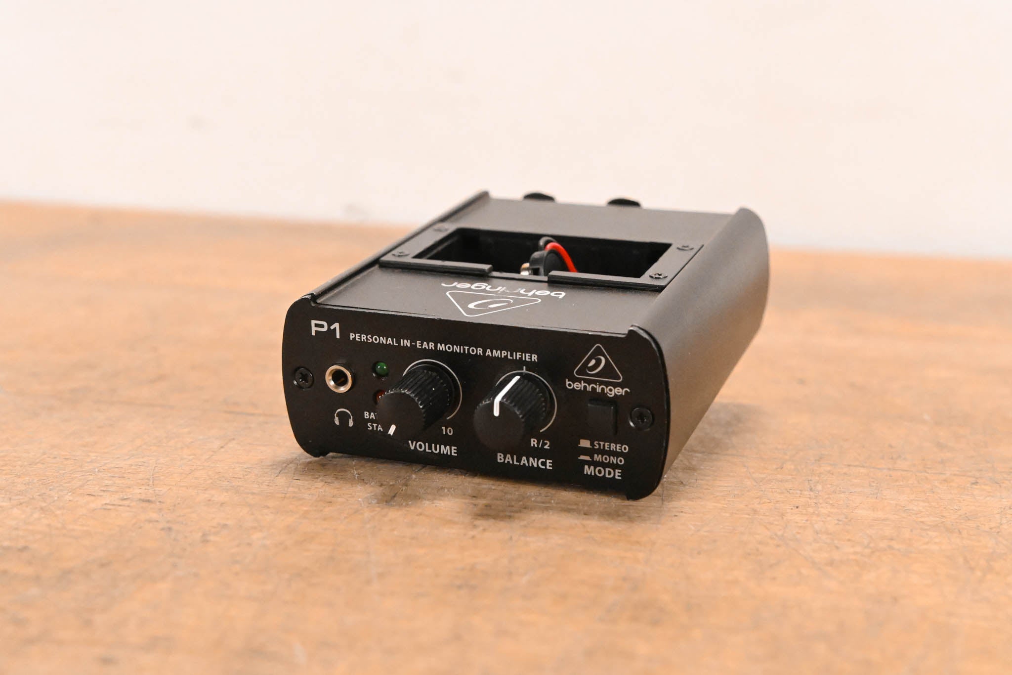 Behringer Powerplay P1 Personal In-Ear Monitor Amplifier