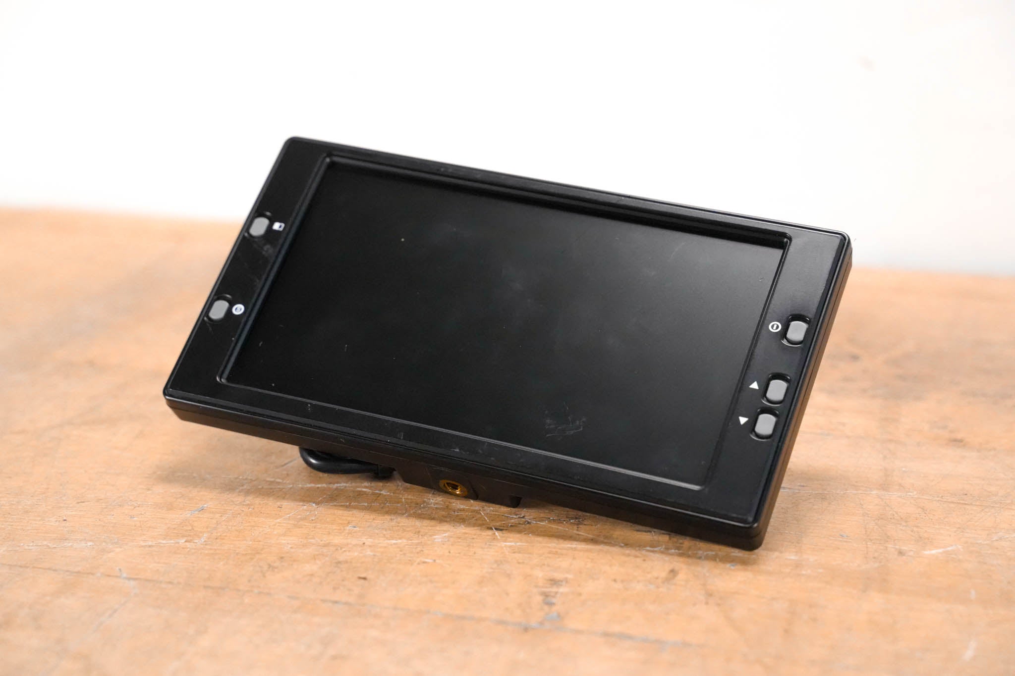 VariZoom VZ-TFT7 7″ LCD Monitor (NO POWER SUPPLY)