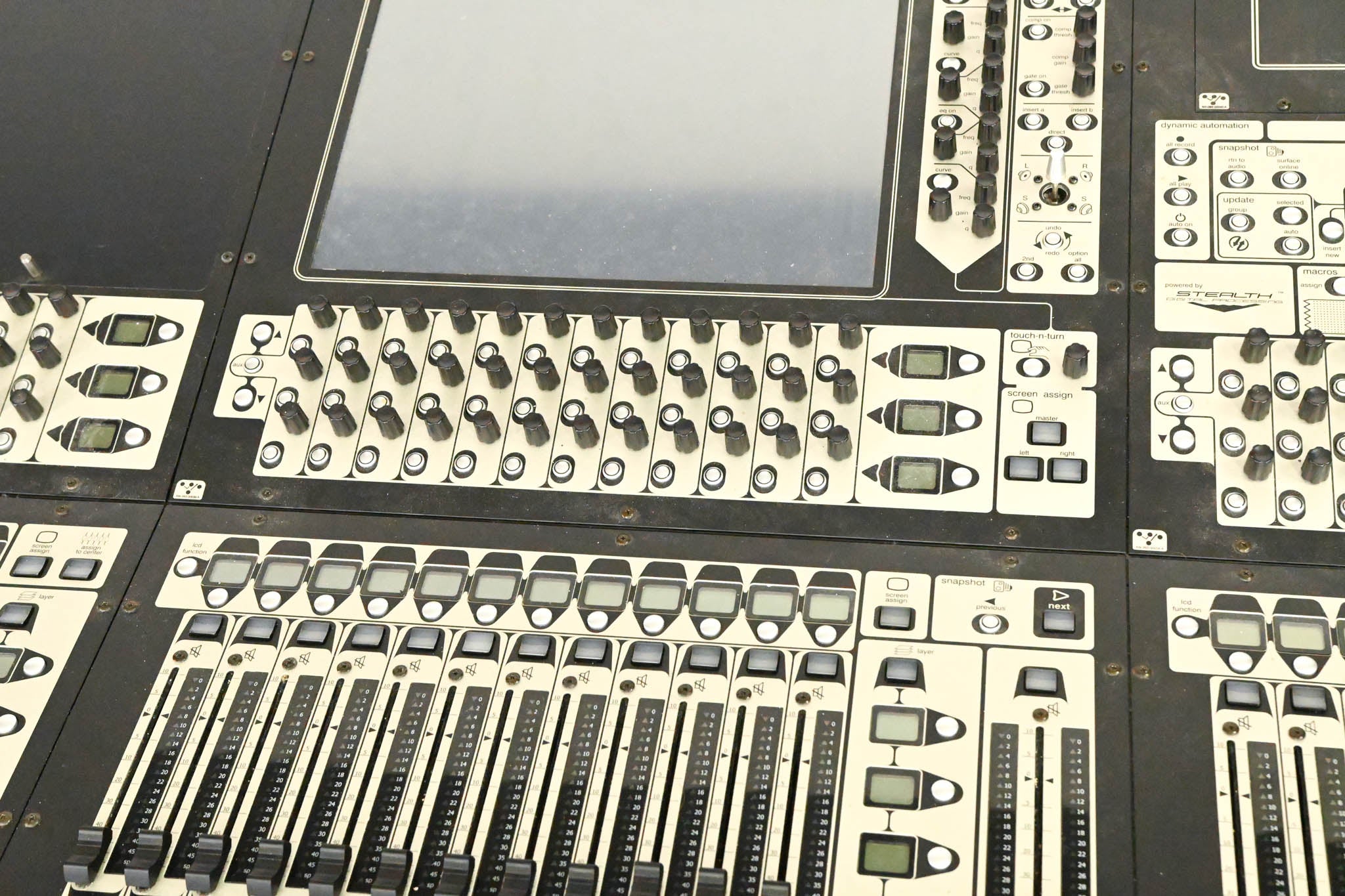 DiGiCo SD8 120-Channel Digital Mixing Console