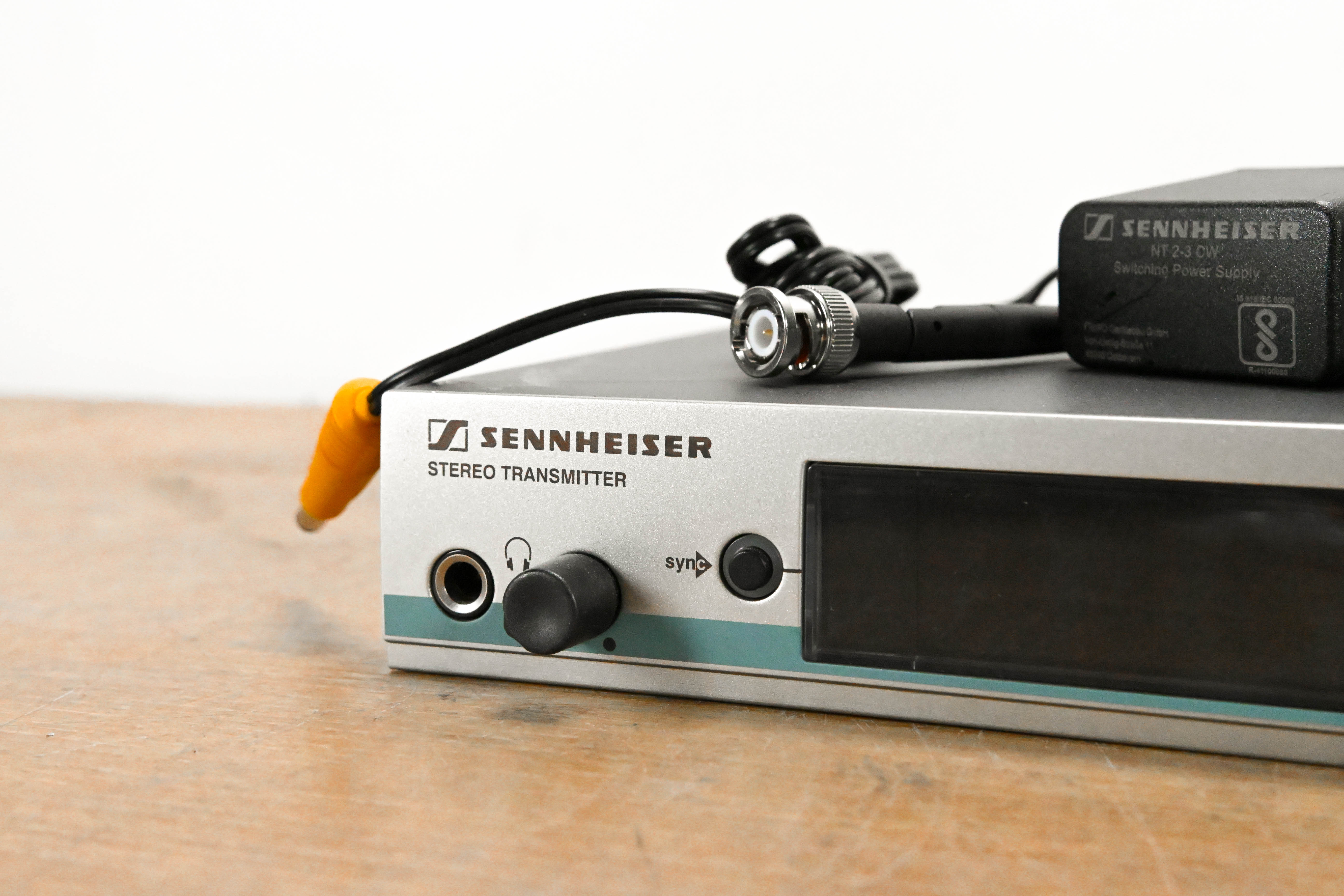 Sennheiser ew 300 IEM G3 Wireless In-Ear Monitoring System - 516-558 MHz