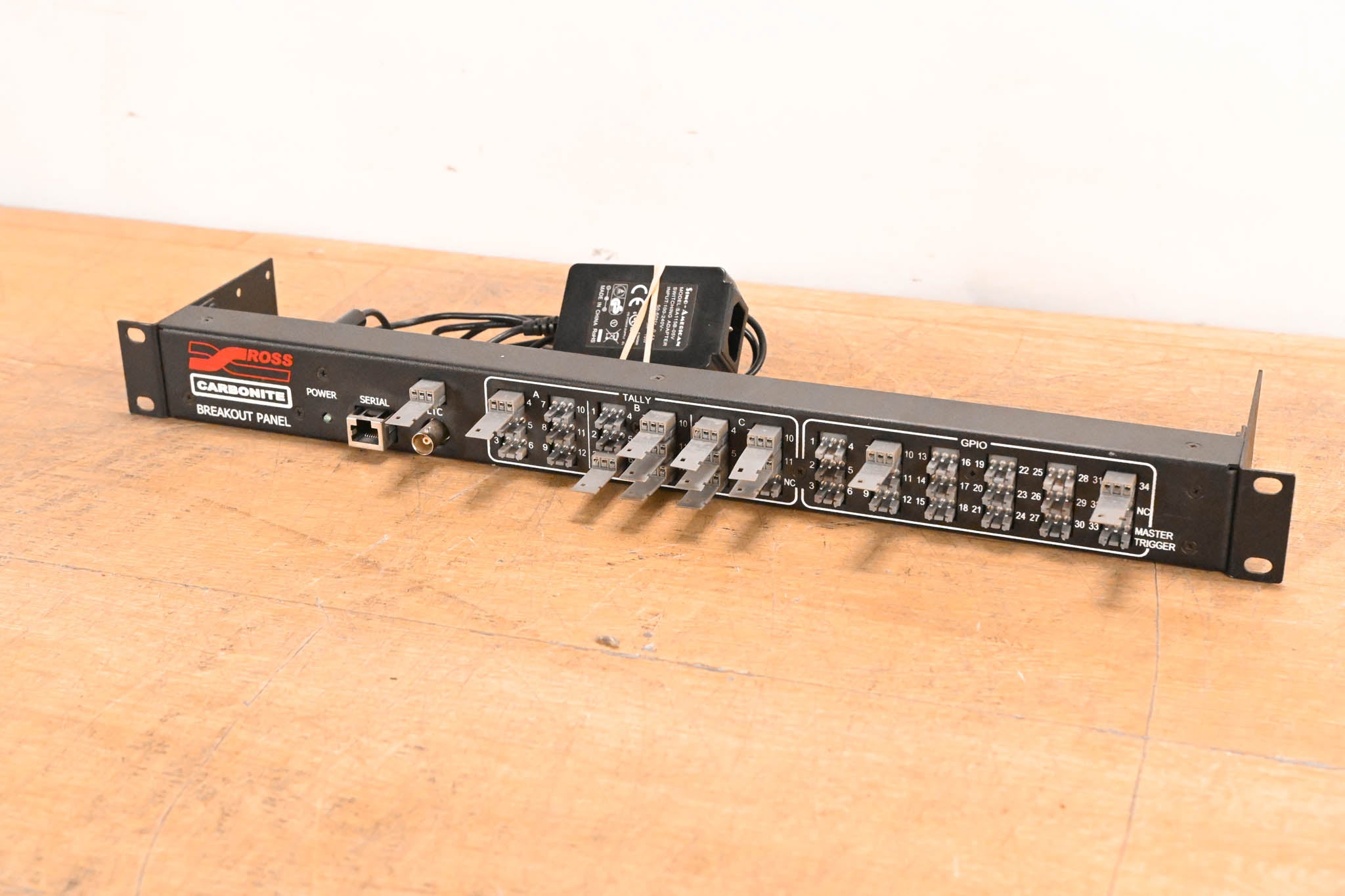 Ross Carbonite Breakout Panel