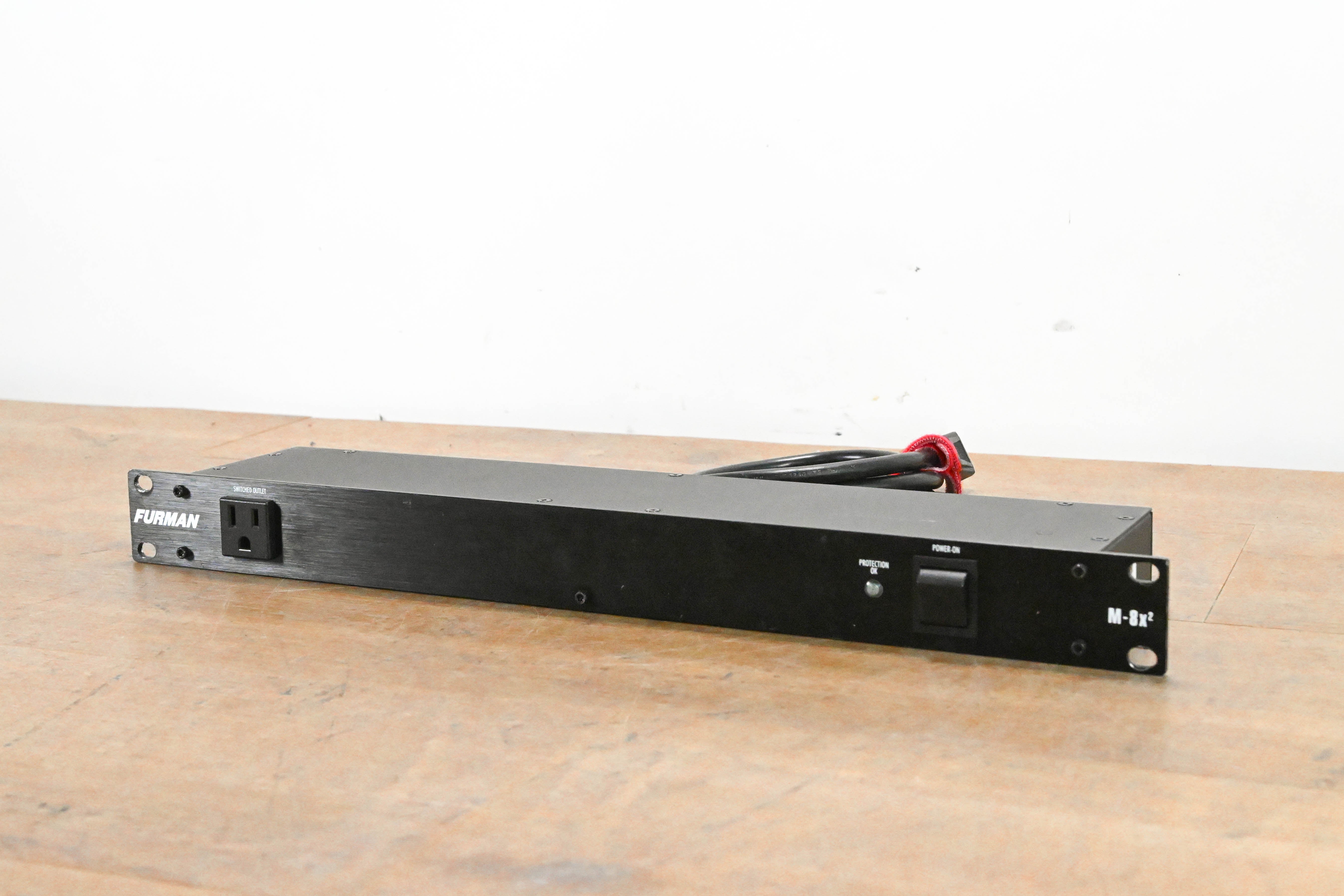 Furman M-8x2 8-Outlet Power Conditioner