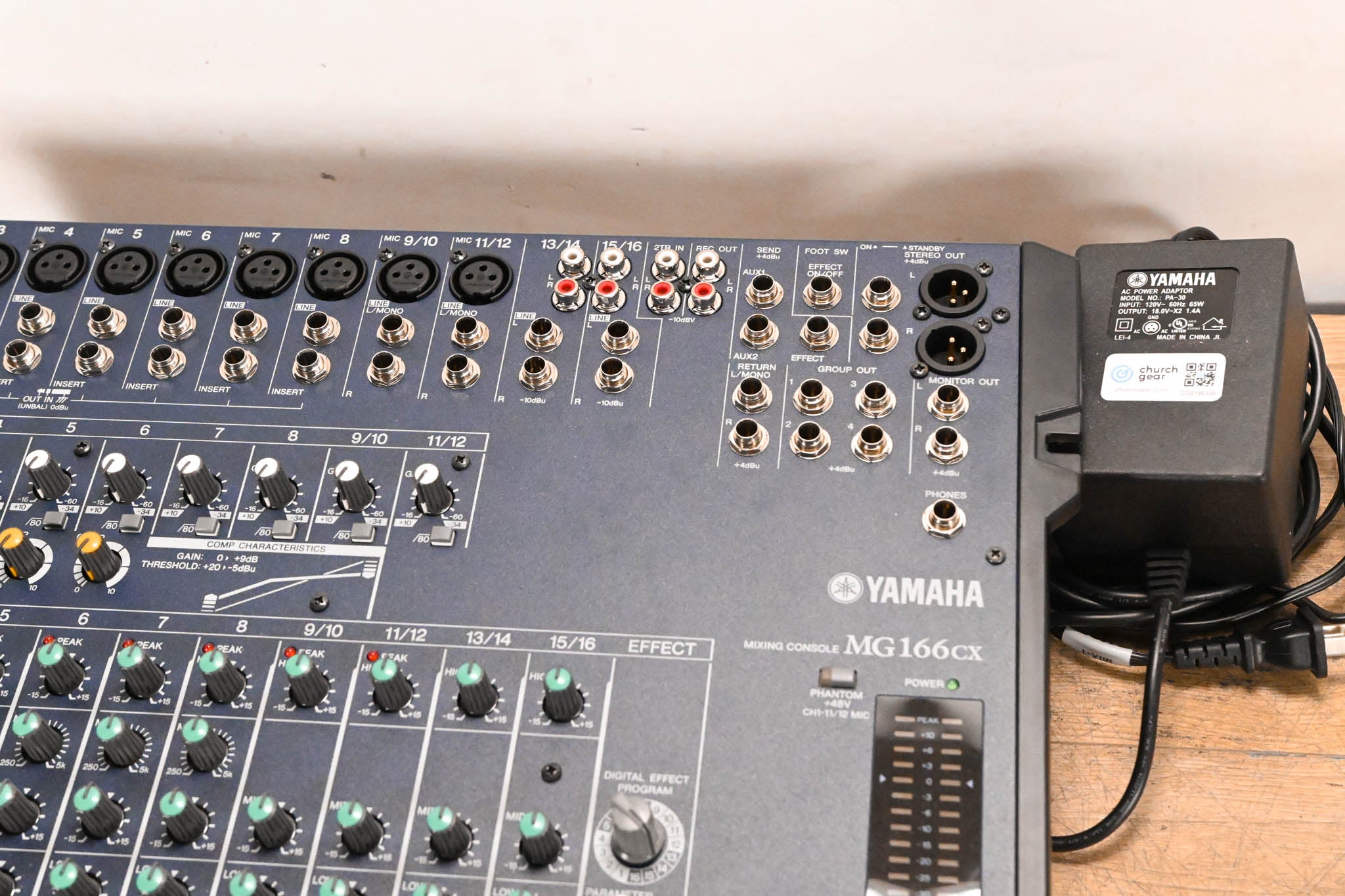 Yamaha MG166CX 16-Channel, 6-Bus Analog Mixer
