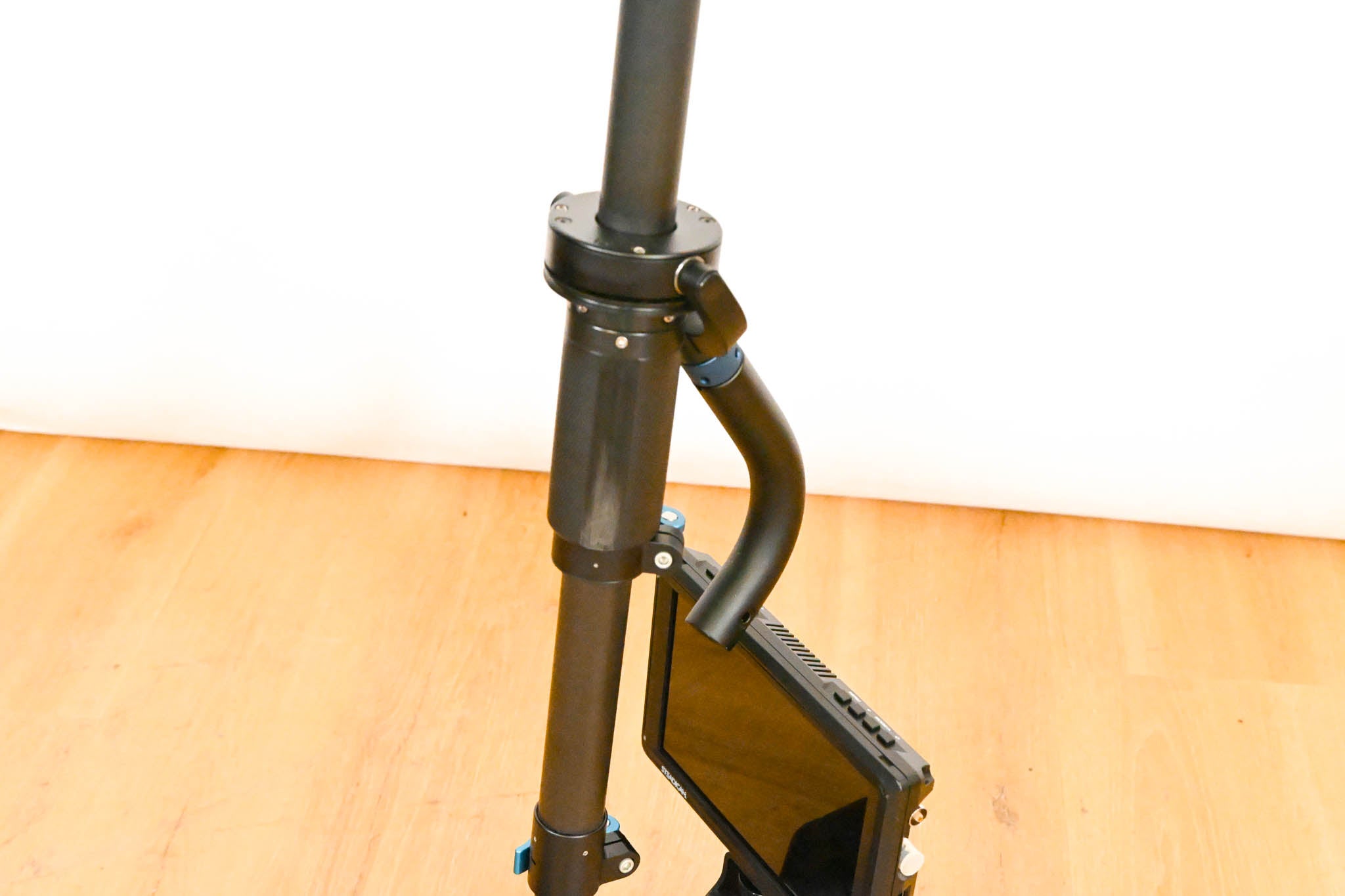 Steadicam Zephyr HD Camera Stabilizer System w/Arm, Vest, Monitor & Case