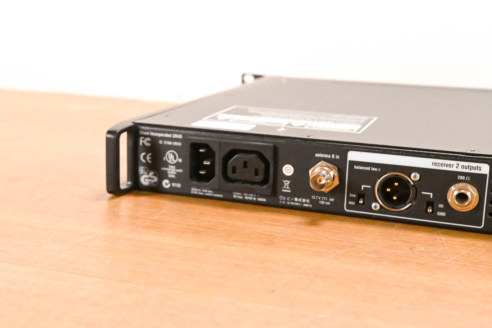 Shure UR4D Dual-Channel UHF Wireless Receiver - H4 Band: 518-578 MHz