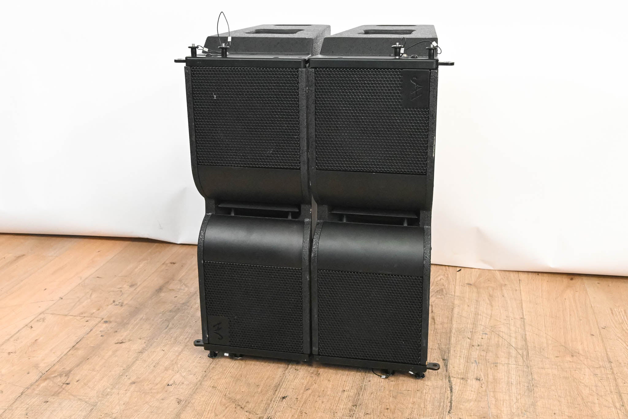 JAH Audio JLA208 Pro Tri-Amplified Passive Line Array (PAIR)
