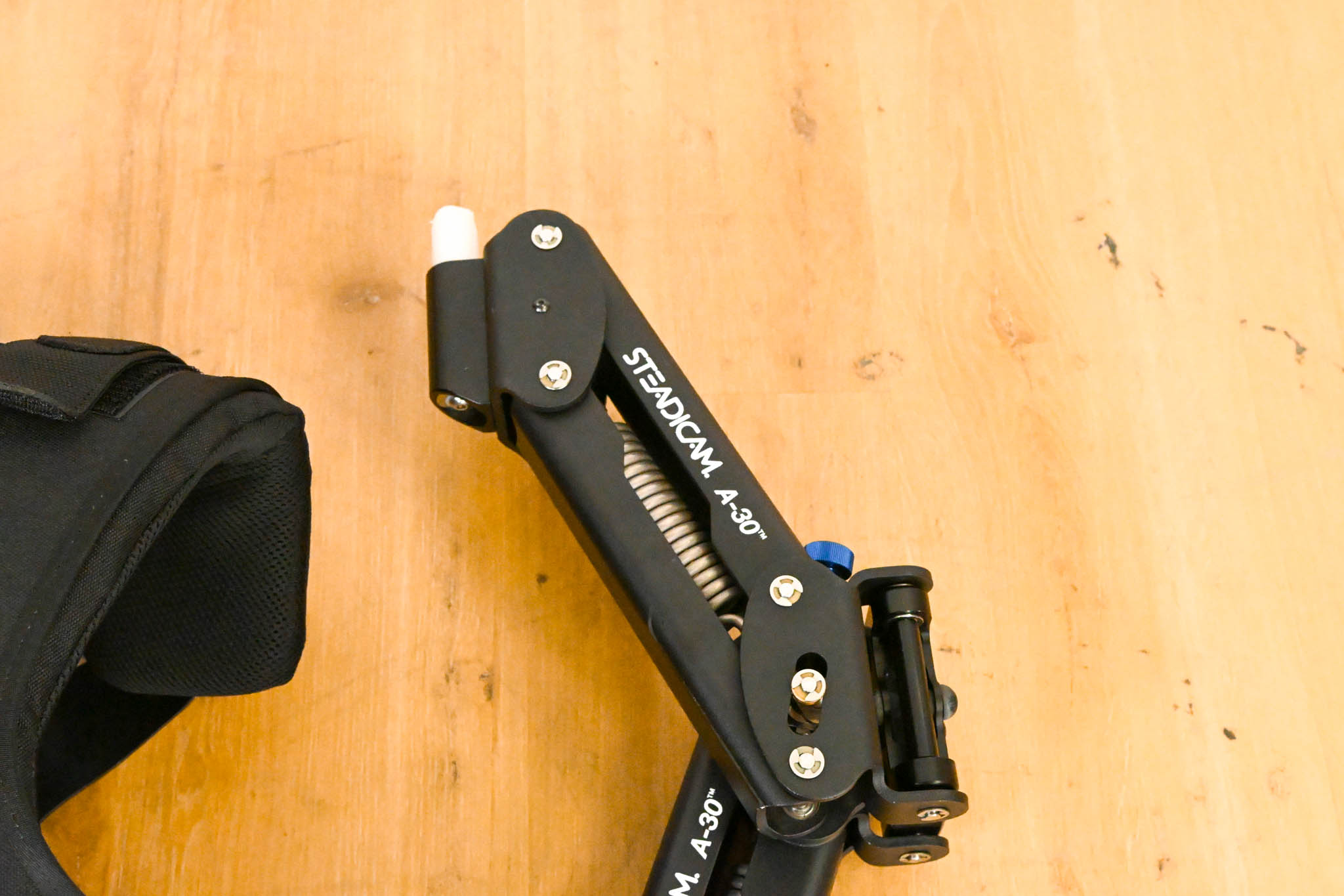 Steadicam Zephyr HD Camera Stabilizer System w/Arm, Vest, Monitor & Case