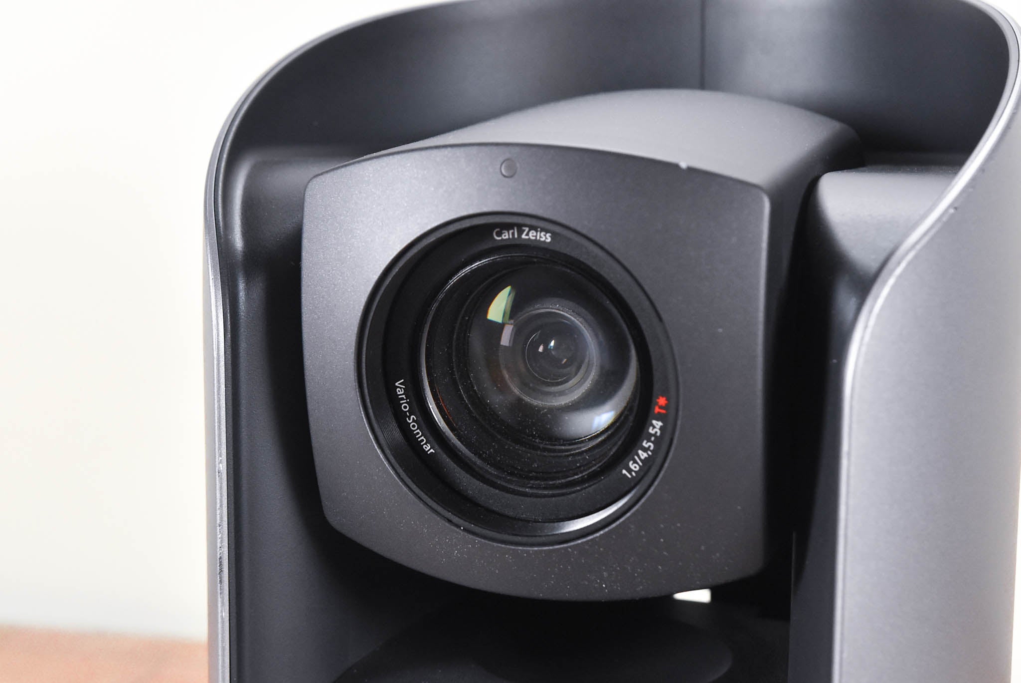 Sony BRC-H700 1/3-Inch 3-CCD HDTV Communications Camera NO POWER SUPPLY