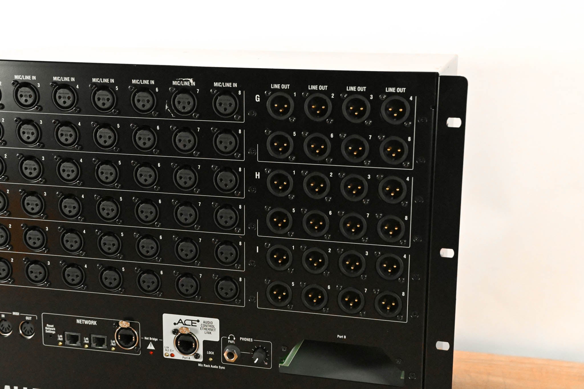 Allen & Heath iDR-48 48-In, 24-Out Audio Stage Box